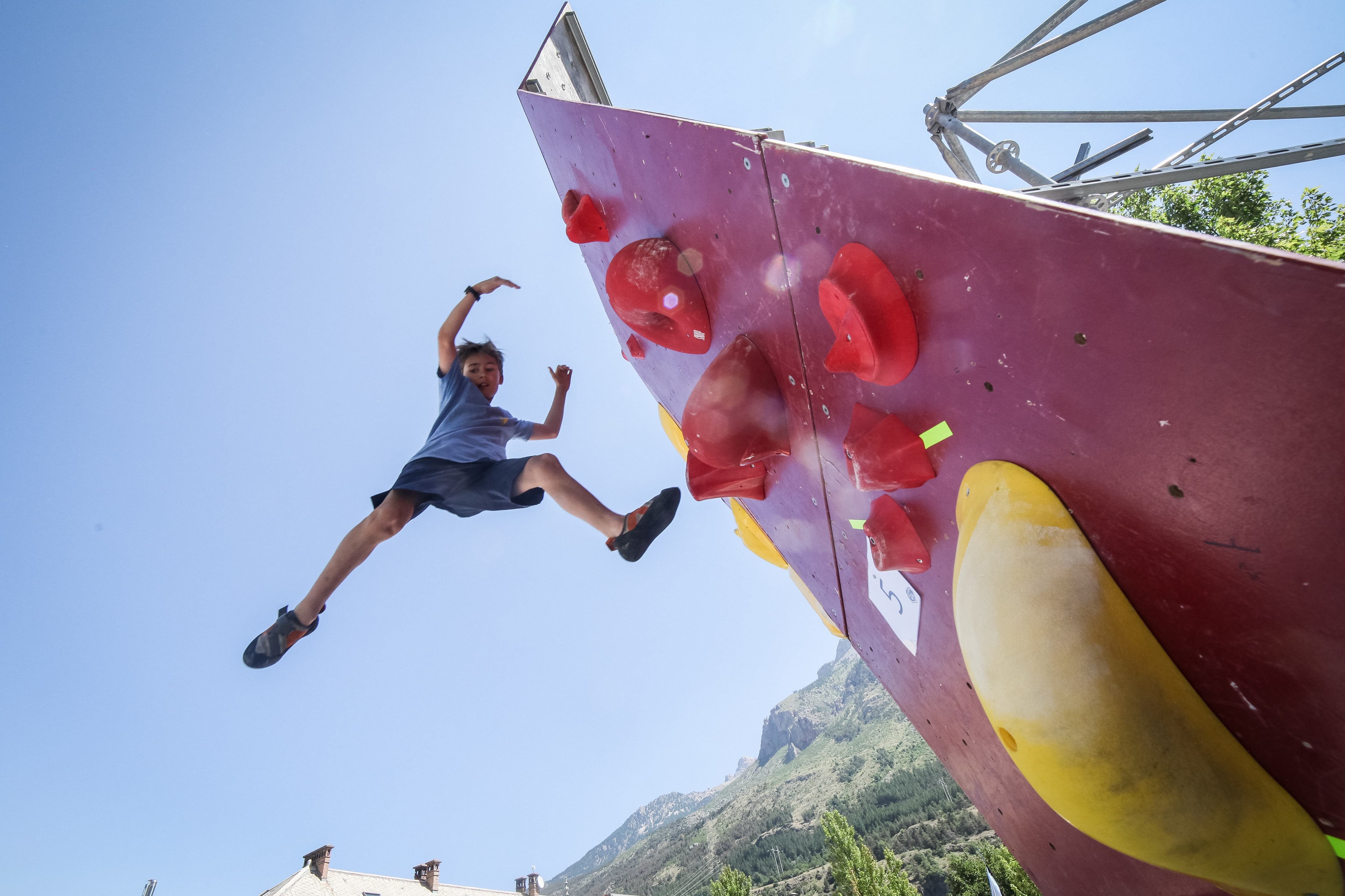 Comptition d'escalade sur blocs : Tout  blocs (TAB)