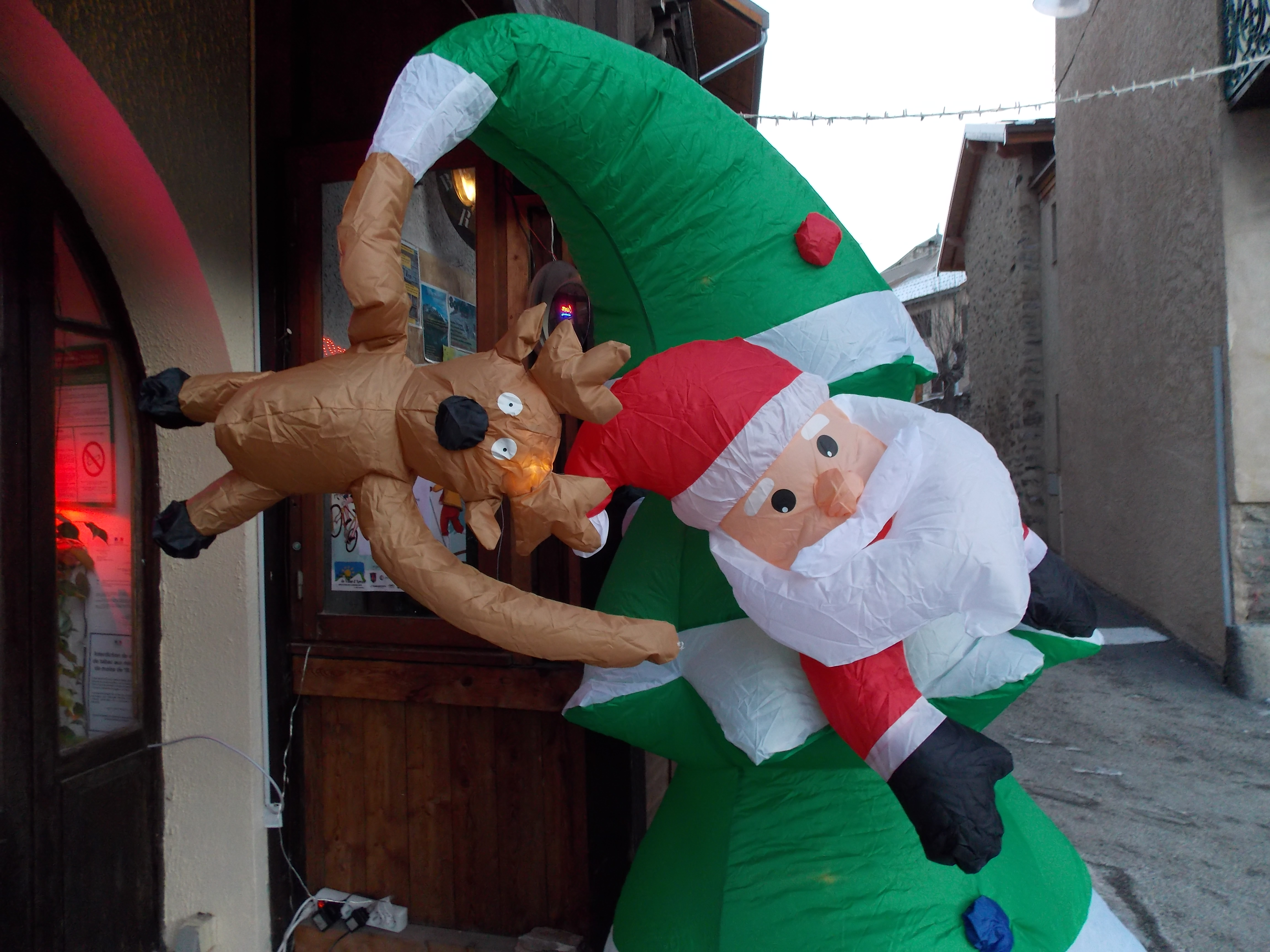 Visite du Pre Nol  Villar d'Arne