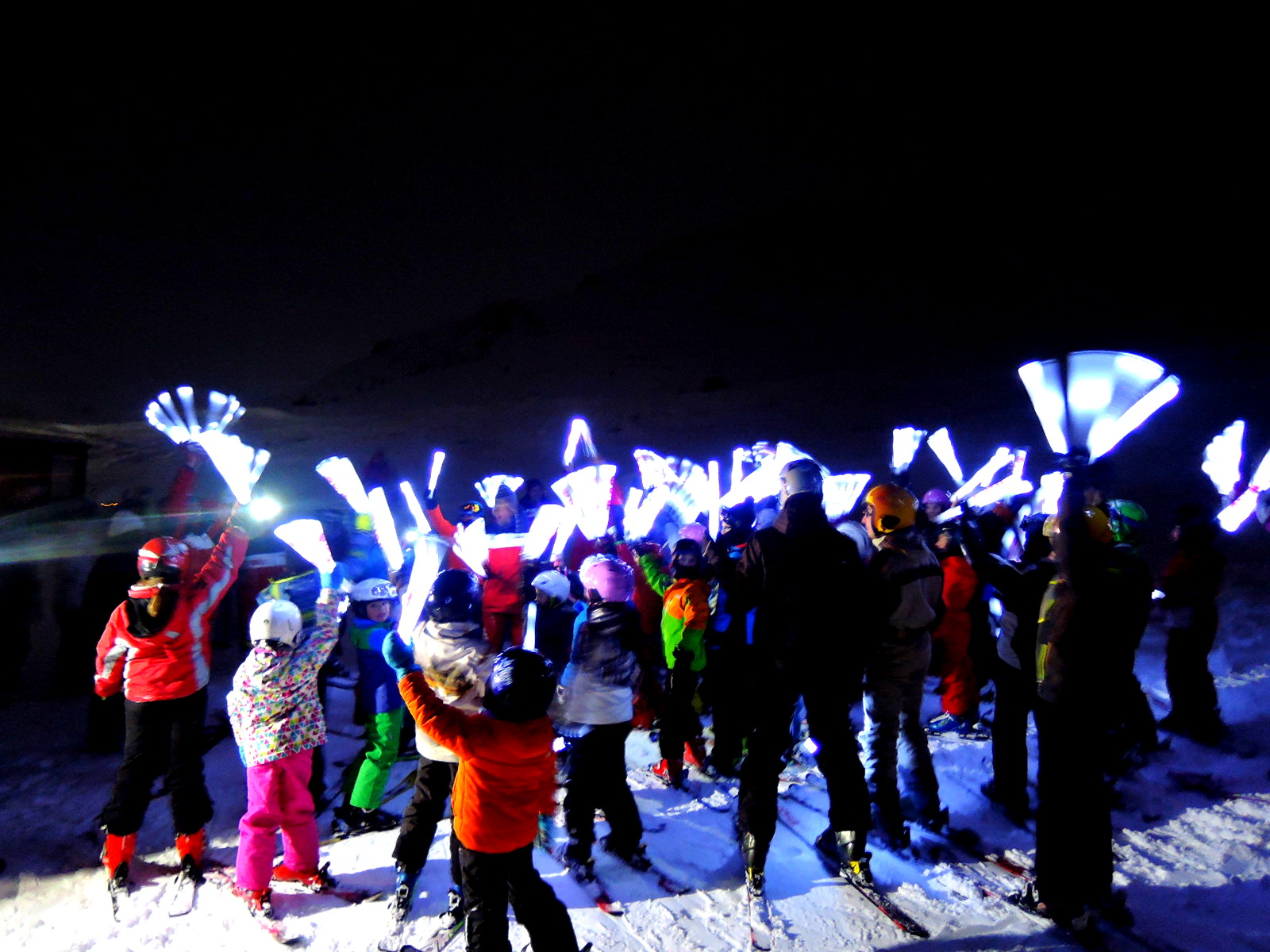 Descente aux flambeaux des enfants