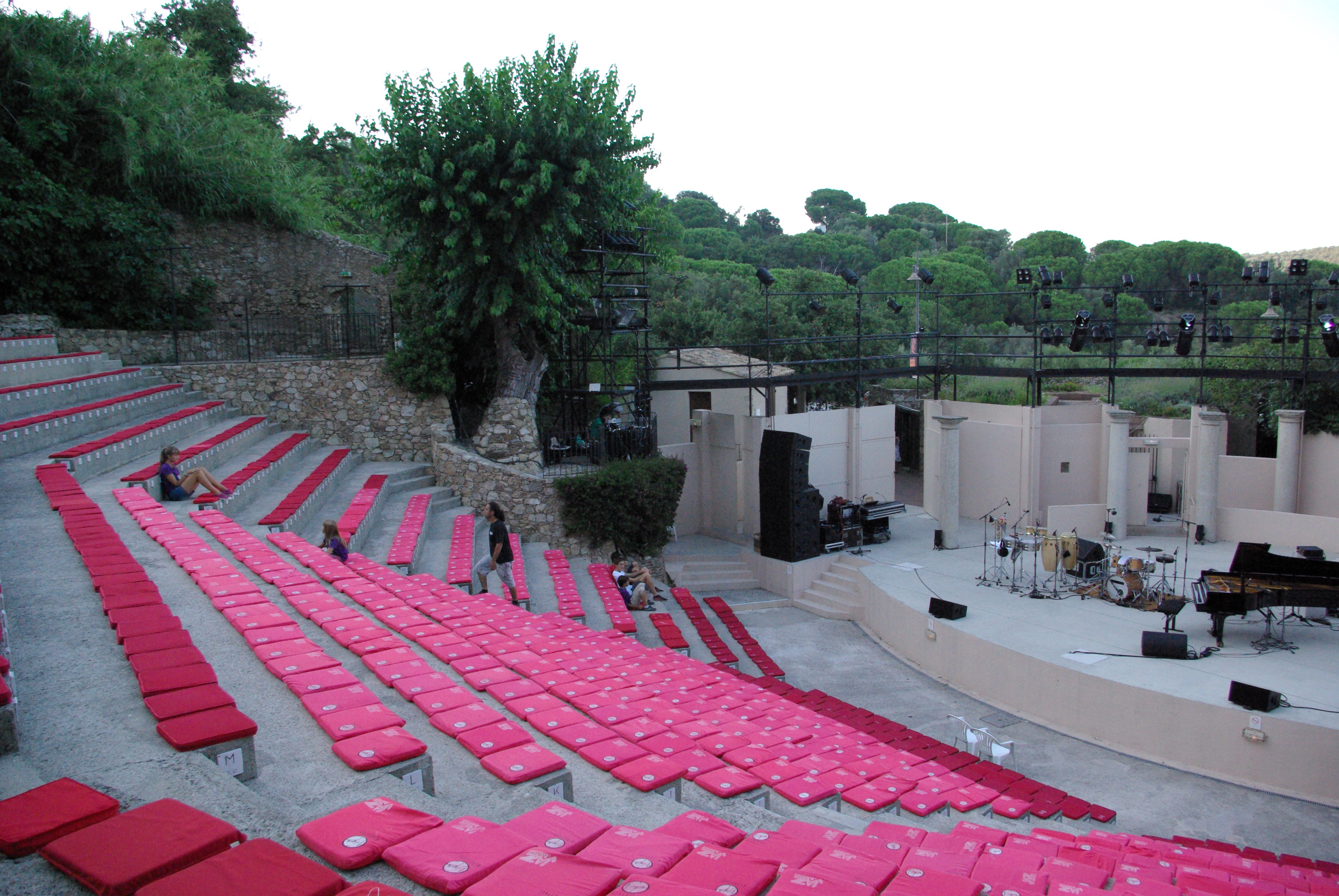 Spectacle de fin danne de l'Ecole primaire Grard Philipe.