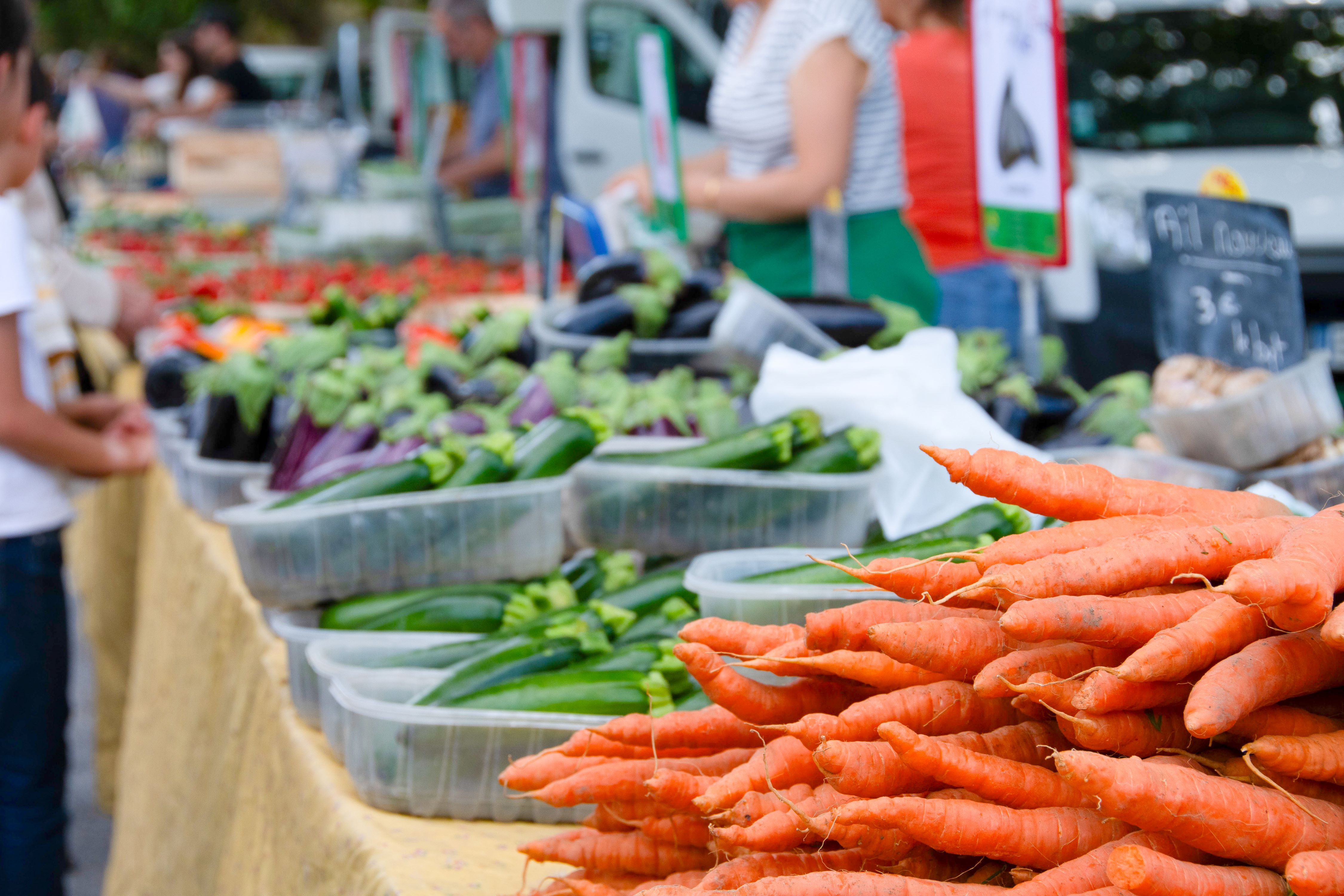 March� paysan de Ved�ne