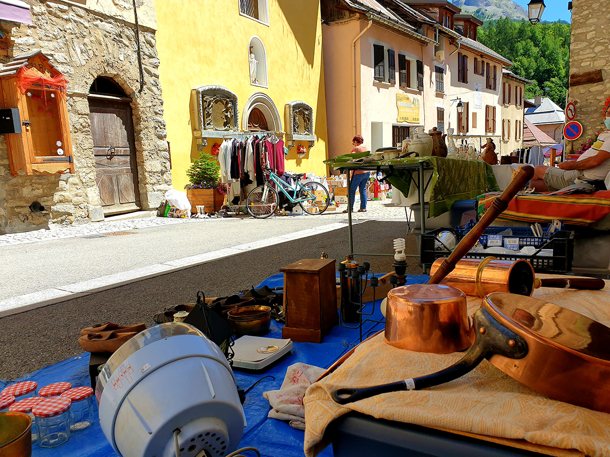 Vide-greniers au village