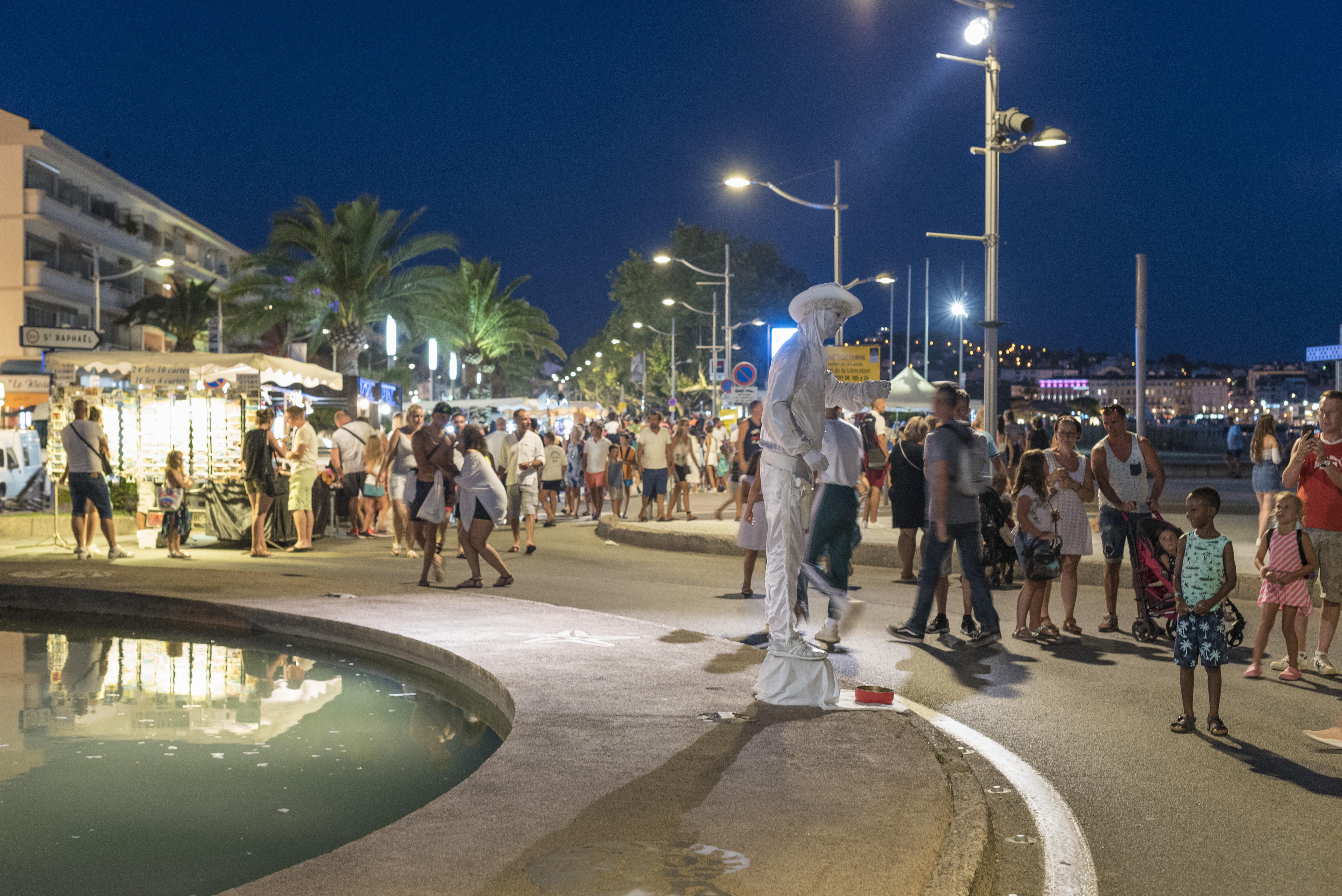 March� nocturne de Fr�jus-Plage