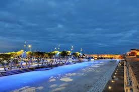 Le March� Nocturne