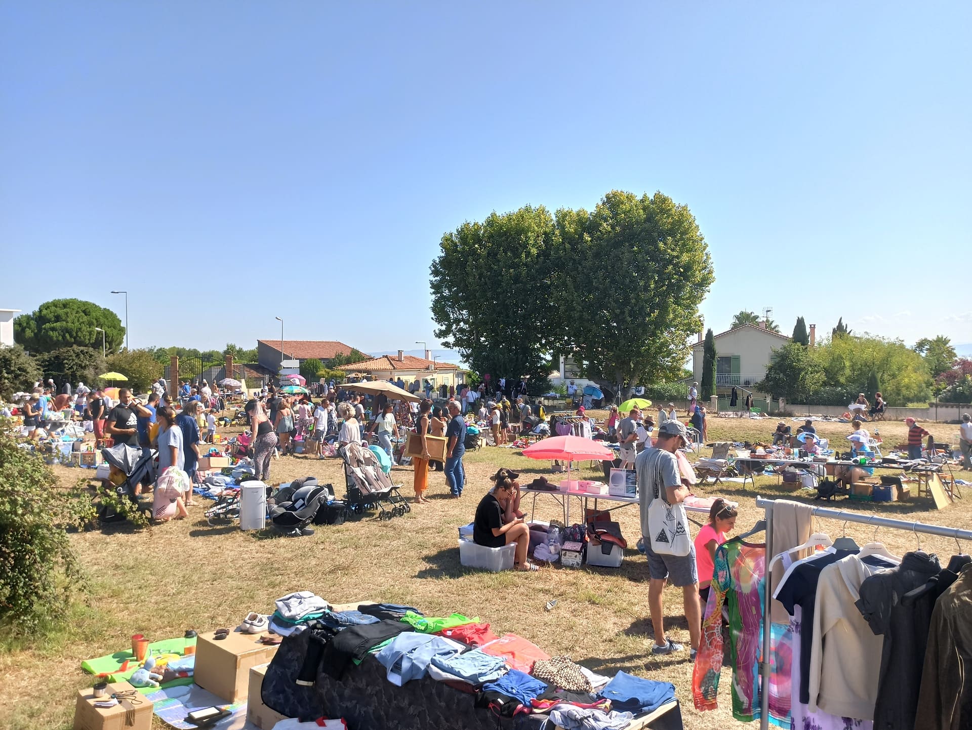 Grand vide grenier de la solidarit