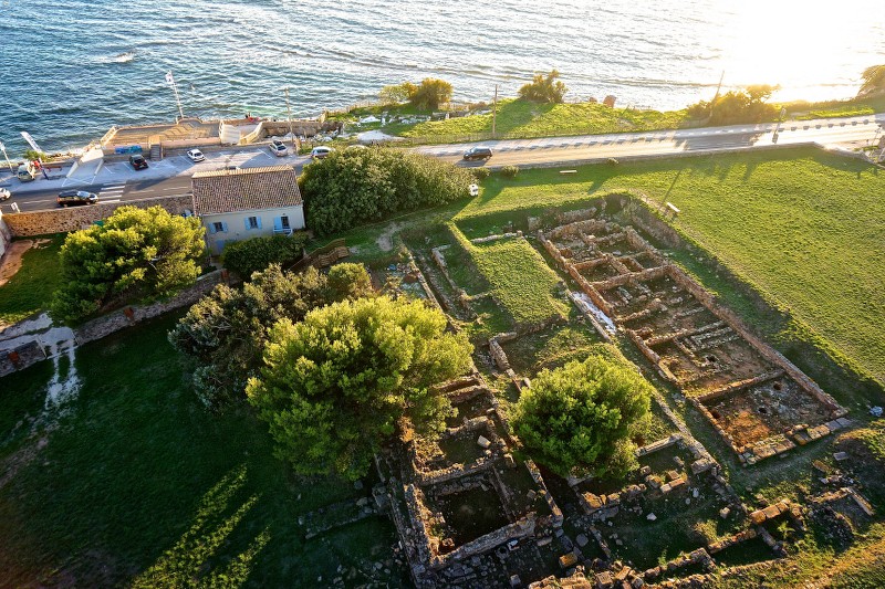 Visite guid�e : une forteresse grecque