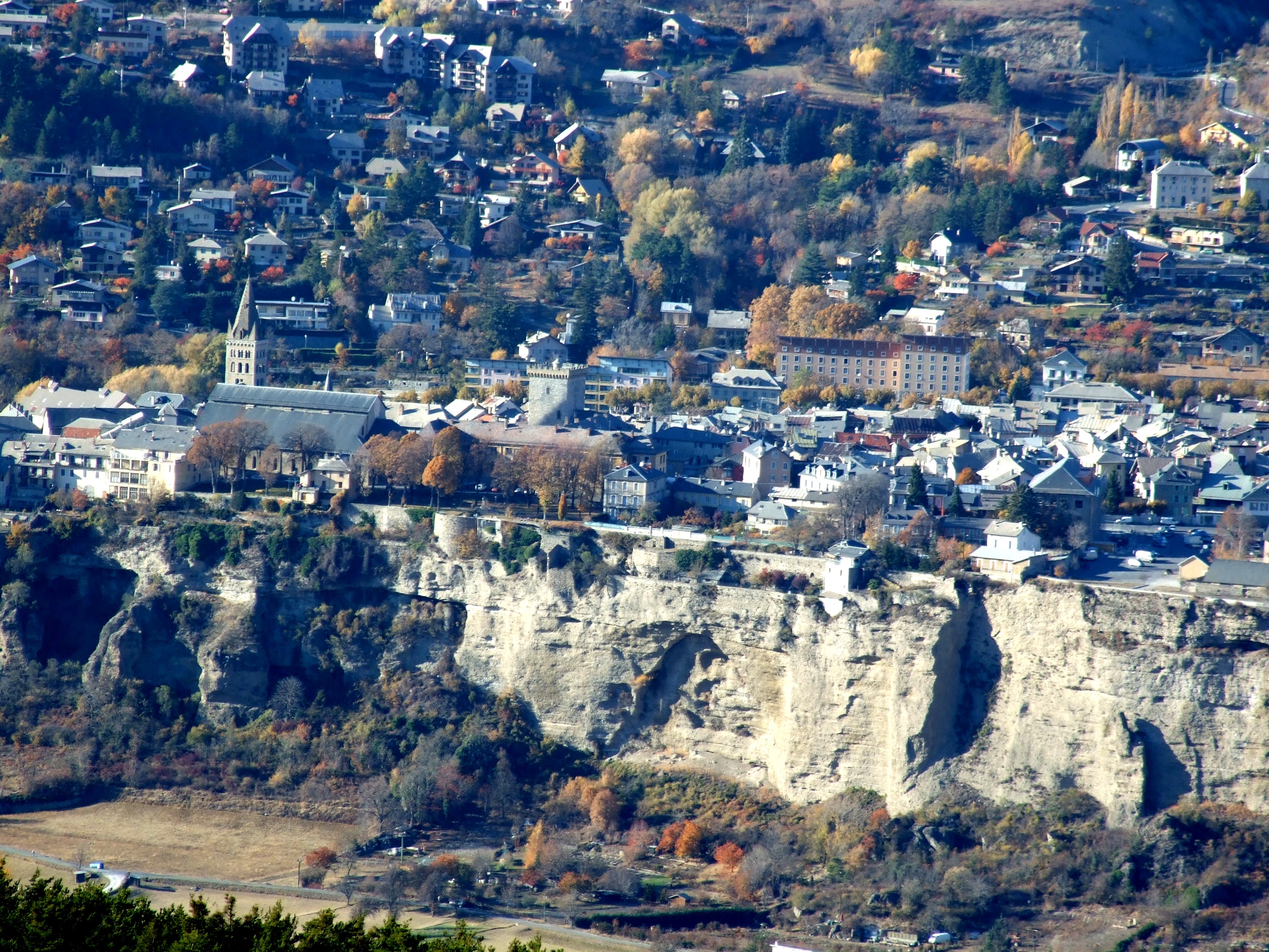 Visite guide : Embrun, 