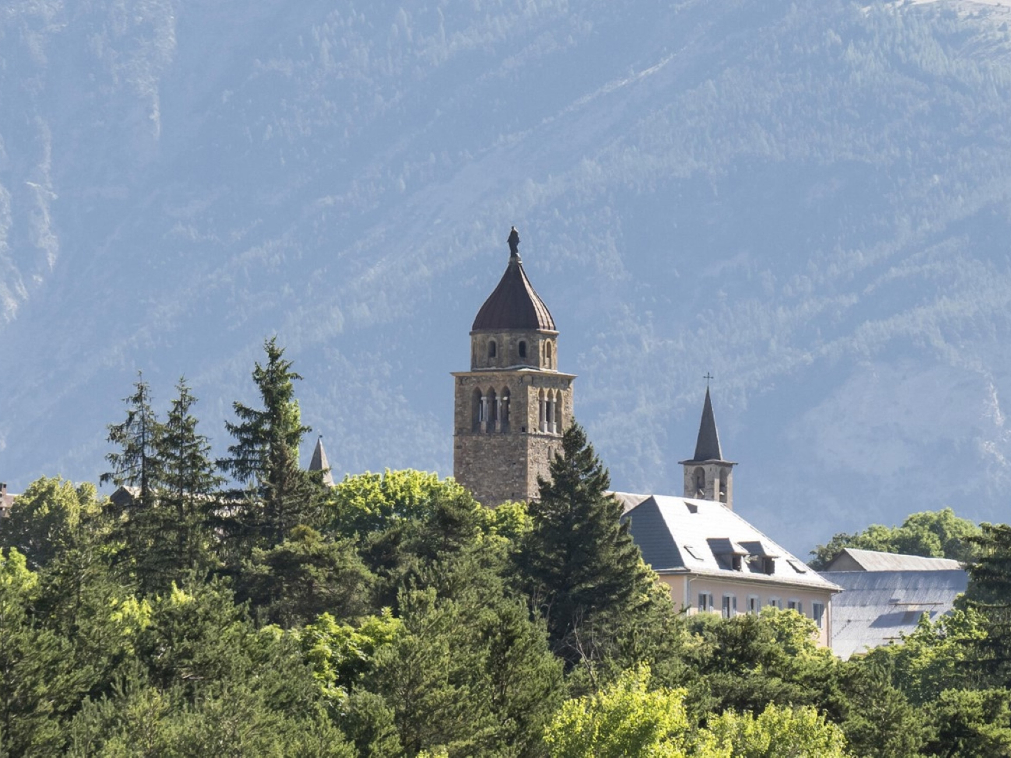 Visite guide : Faucon, un riche patrimoine religieux
