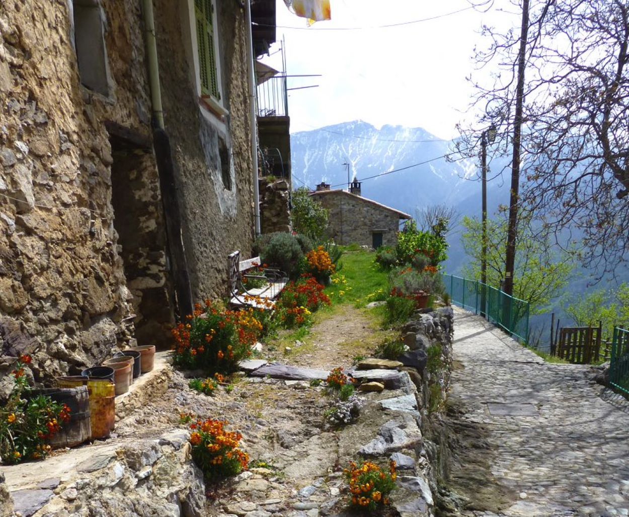 Vide Grenier du hameau de Granile