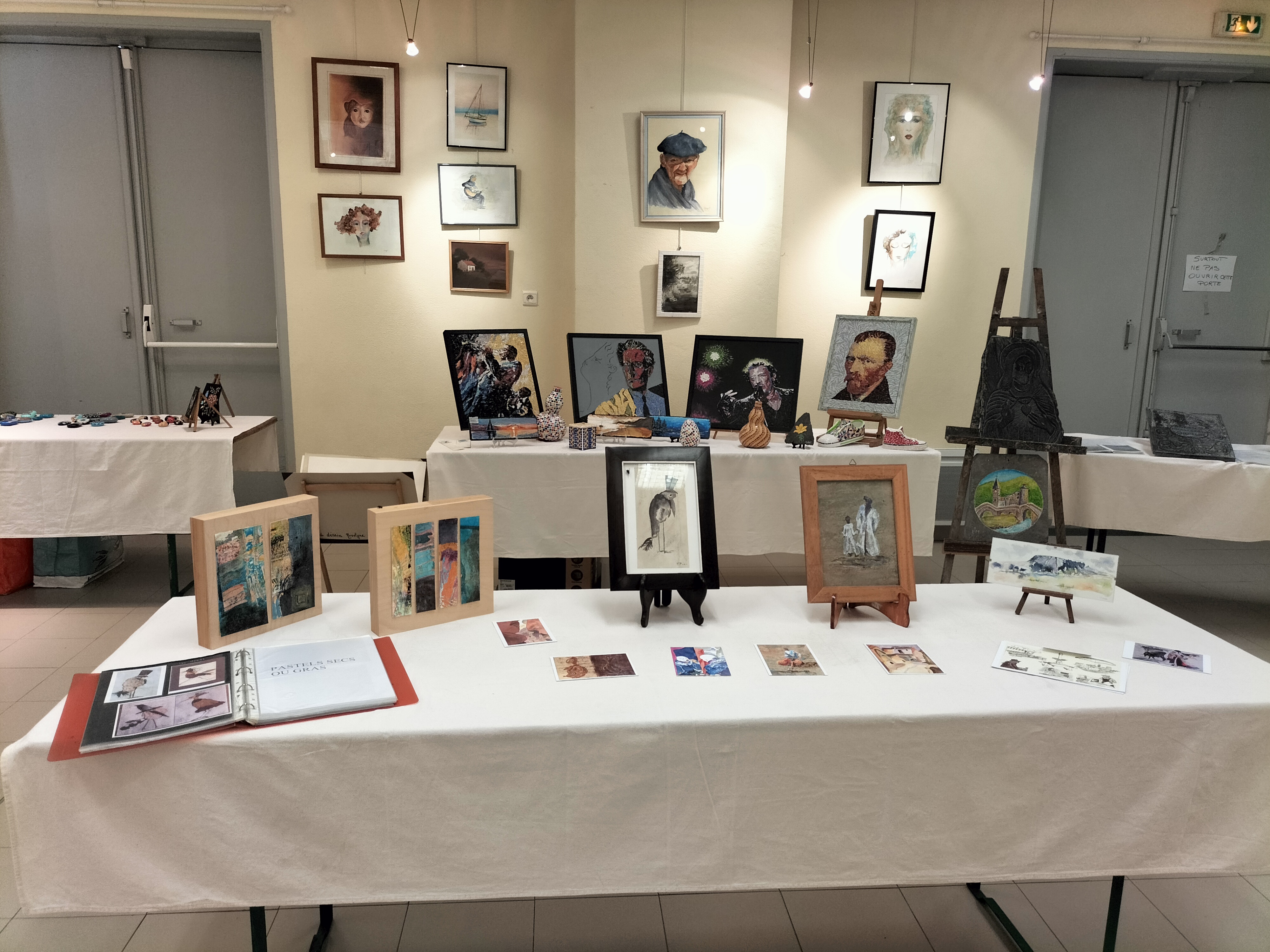 Vernissage exposition des artistes vallens  La Brigue