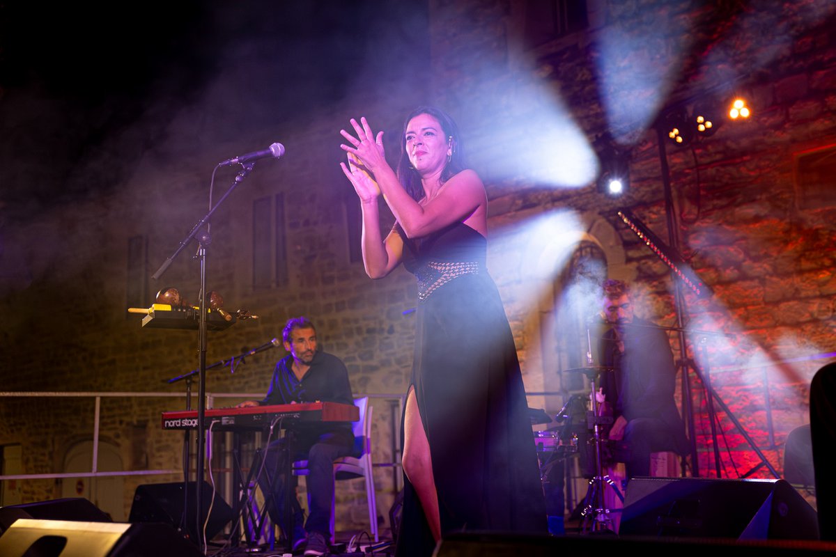 Concert du Duo Aejo au Chteau de Calavon