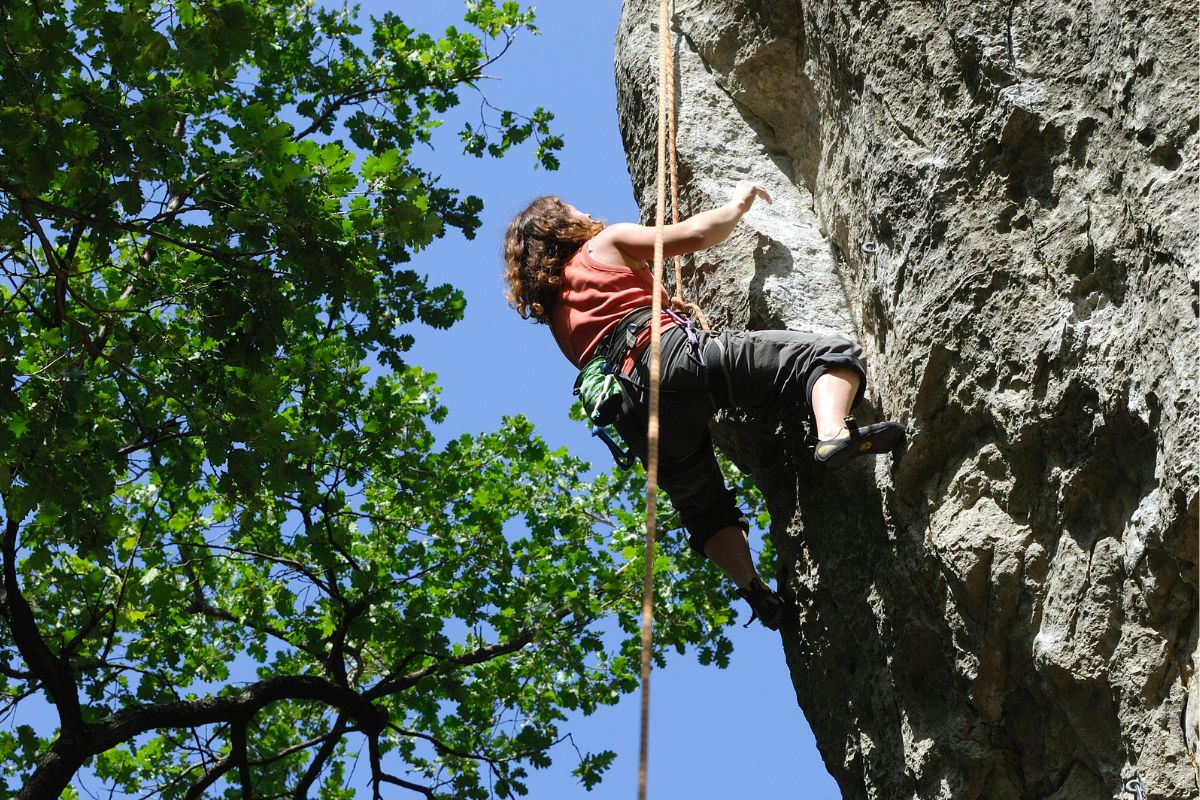 Initiation  l'escalade au Vallon Sourn