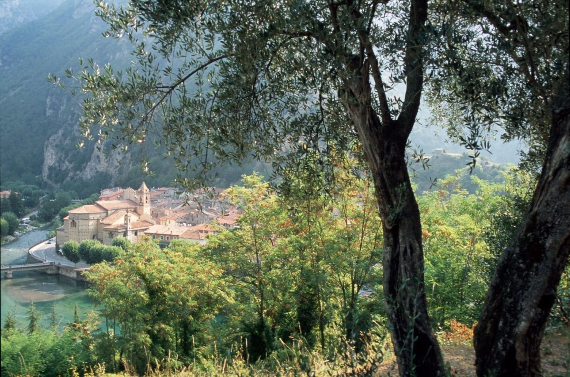 Exposition photographies et peintures par Jean-Jacques Lacharme