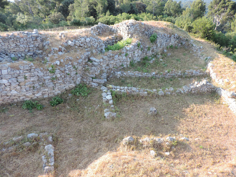 Visites guid�es : L'oppidum des Baou de Saint-Marcel