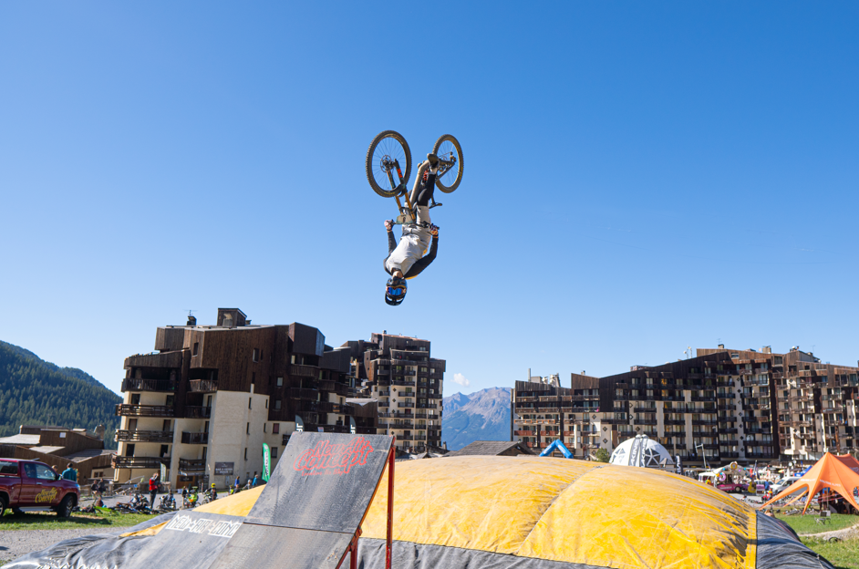 Bike Park Closing : Big air bag