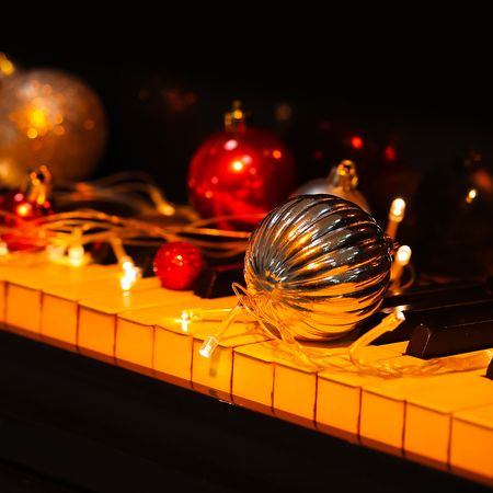 Chants de Nol par le Chur Elzar Gent