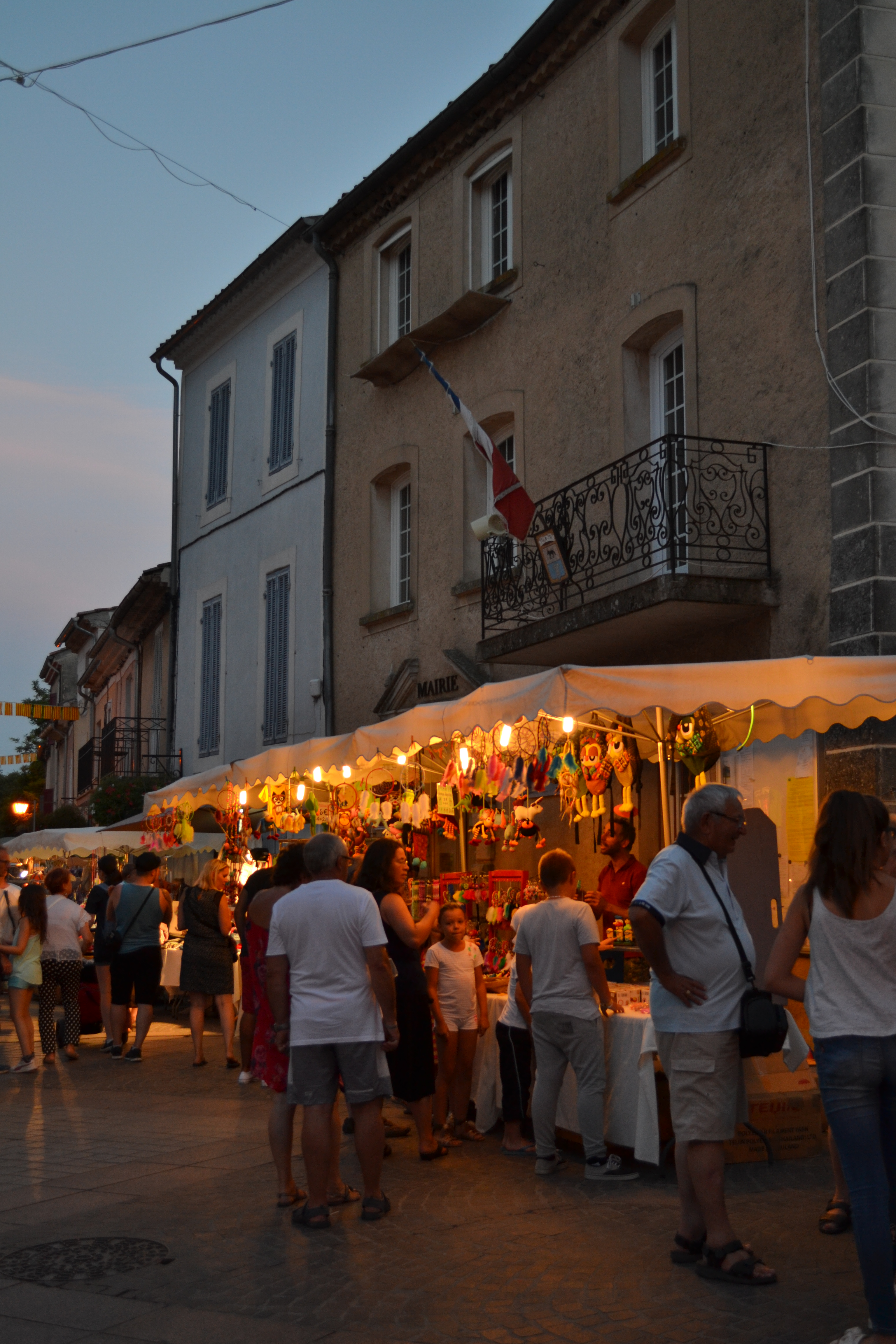 Les marchs nocturnes de l't