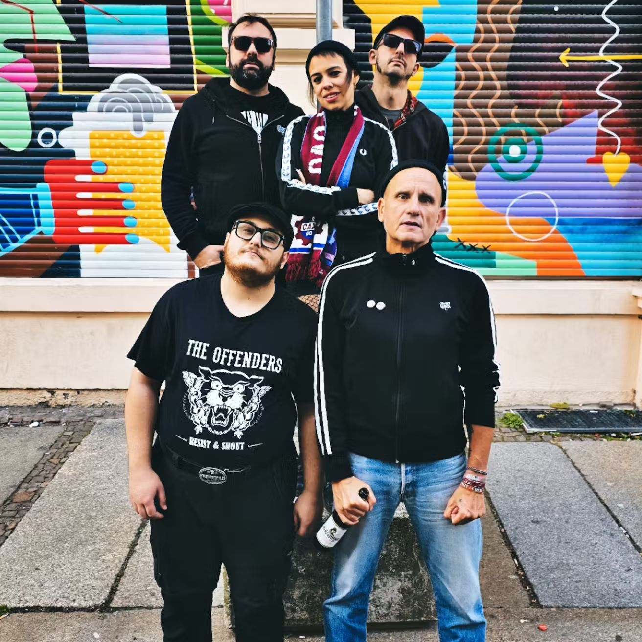 Los Fastidios + guest