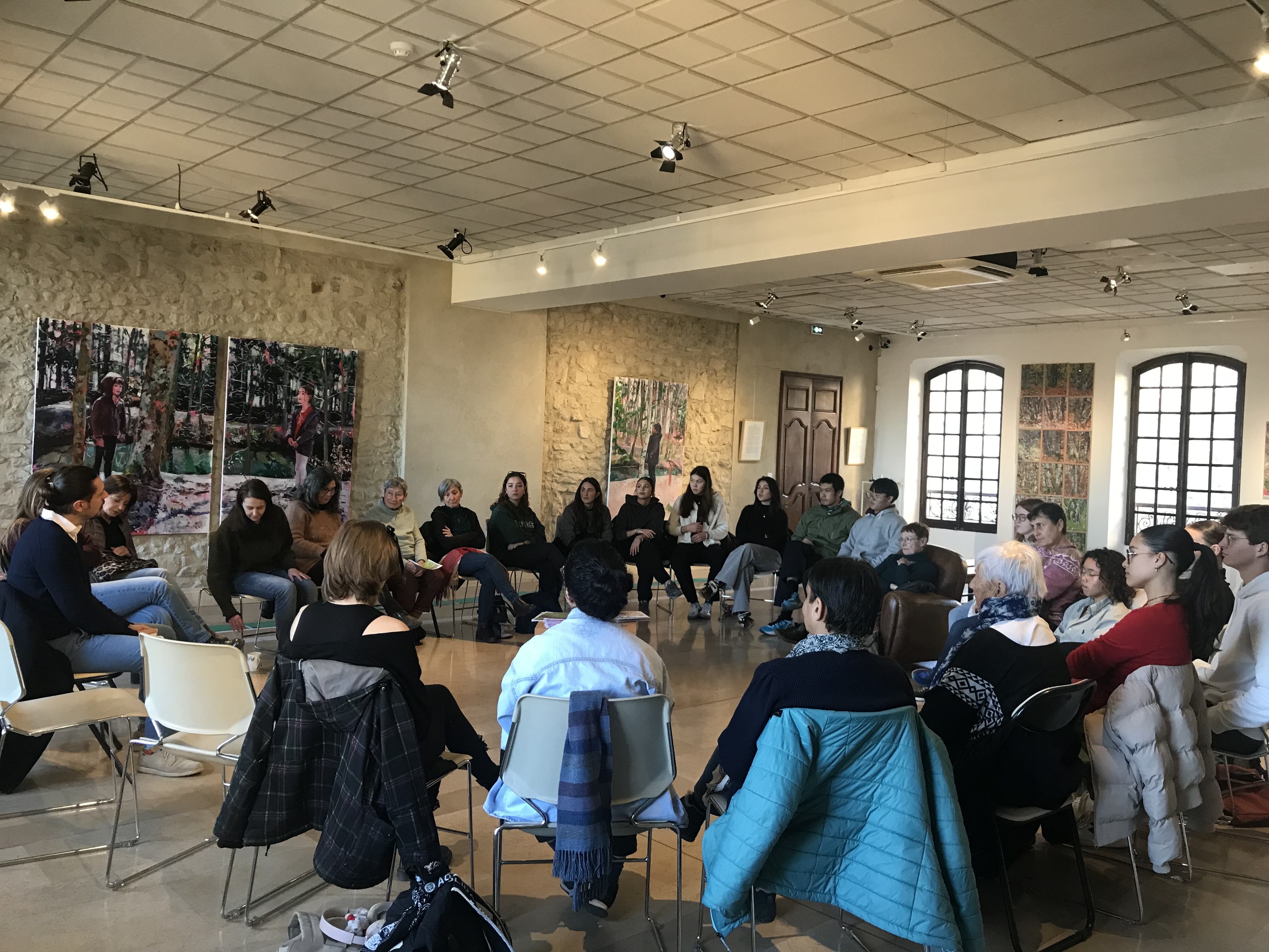 Instant Philo : Esprit critique et connaissance