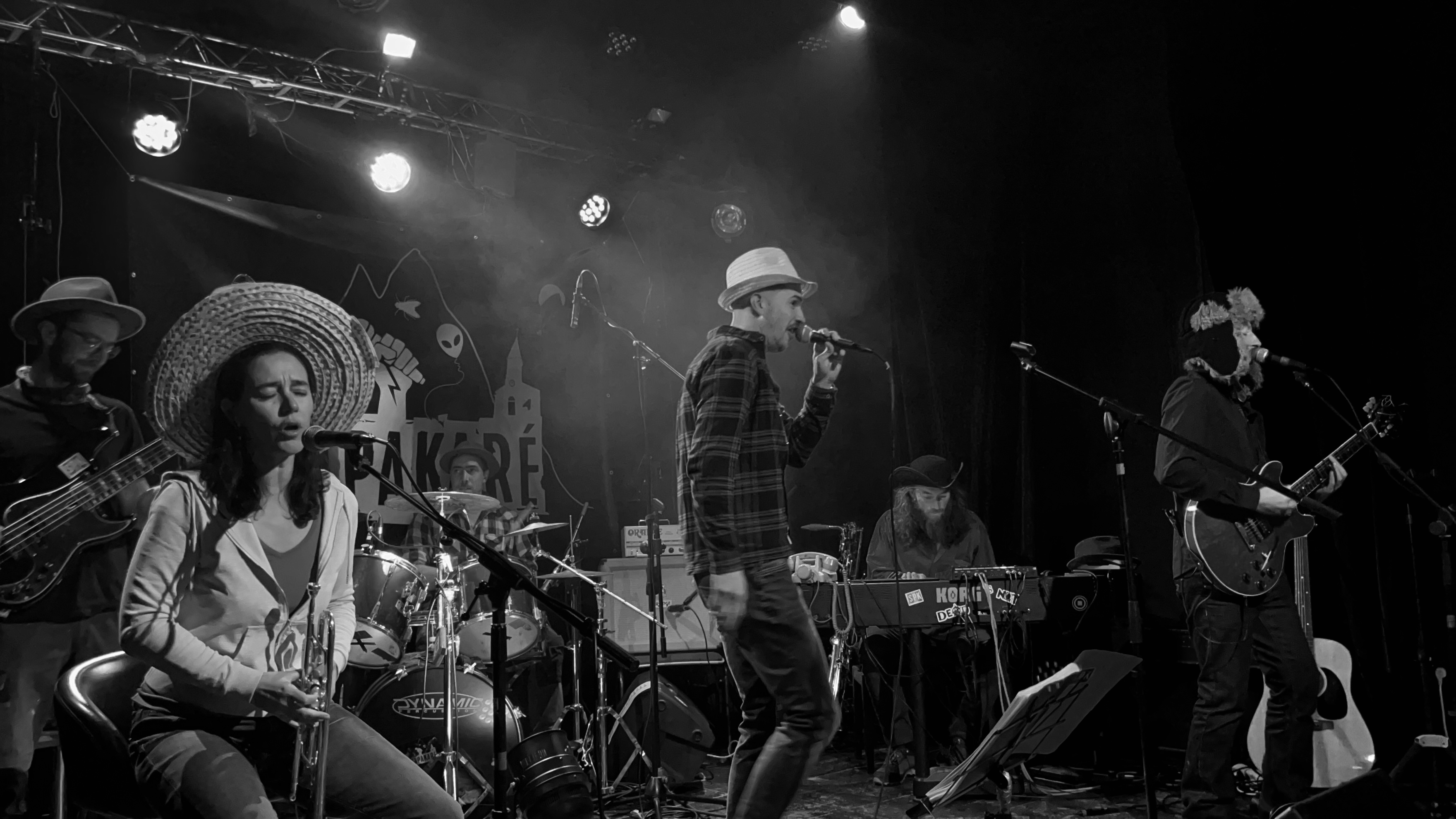 JEUDI Apro-concert