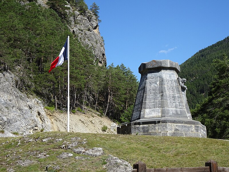 Le monument aux morts de l'Ange Gardien