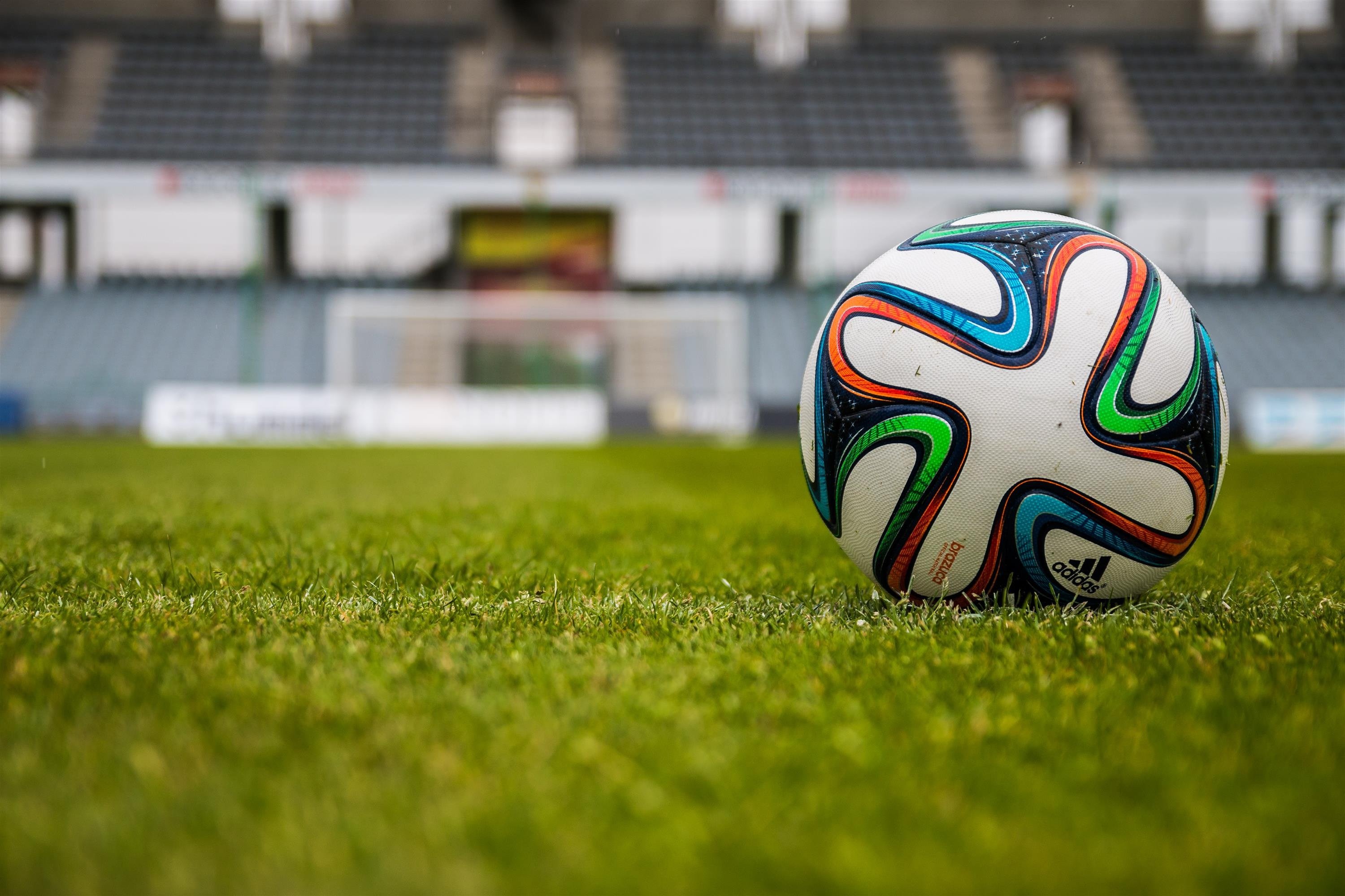 Match de foot inter-commerants
