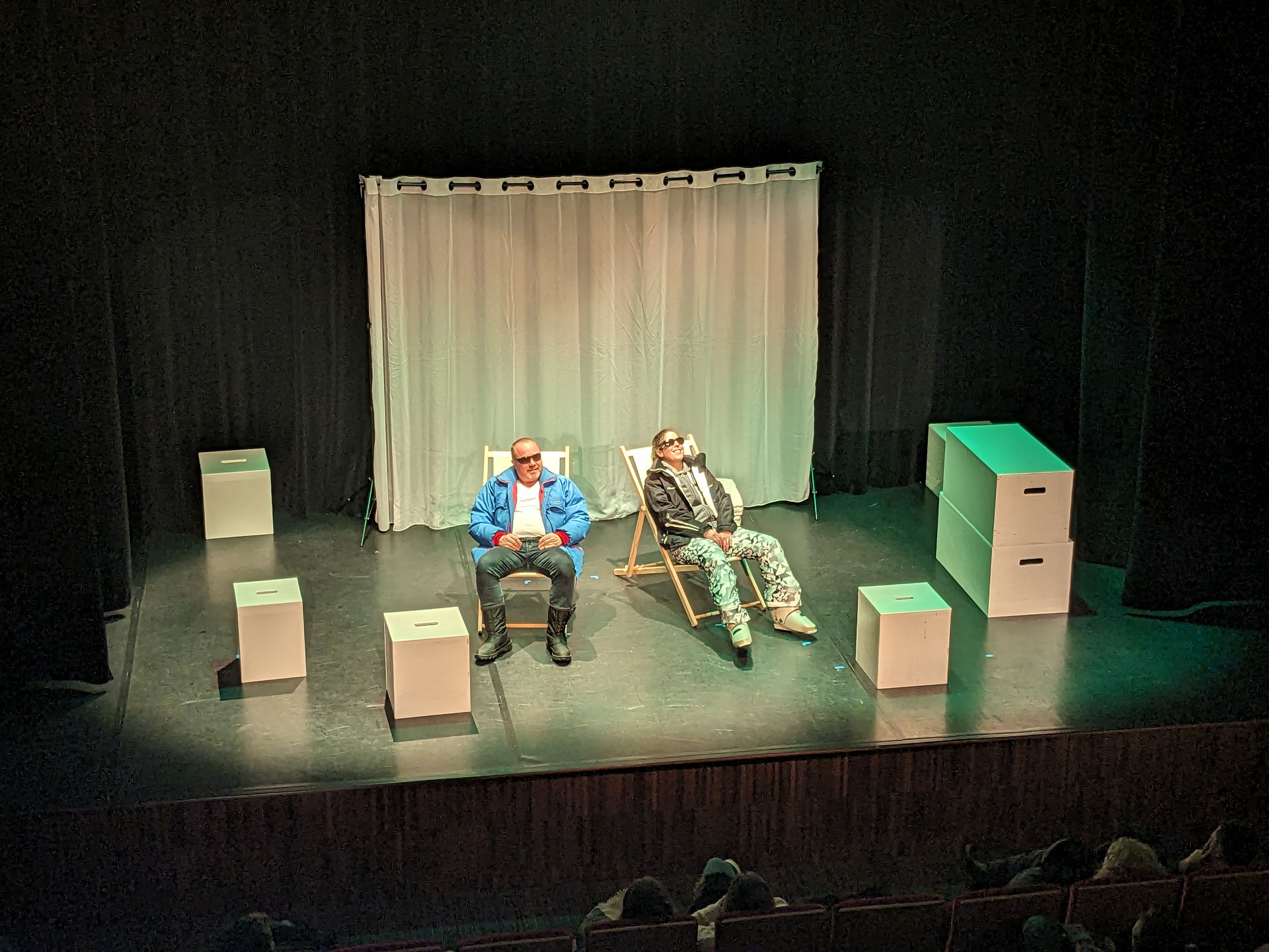 Snow thrapie, adaptation pour le thtre du film de Ruben Ostlund