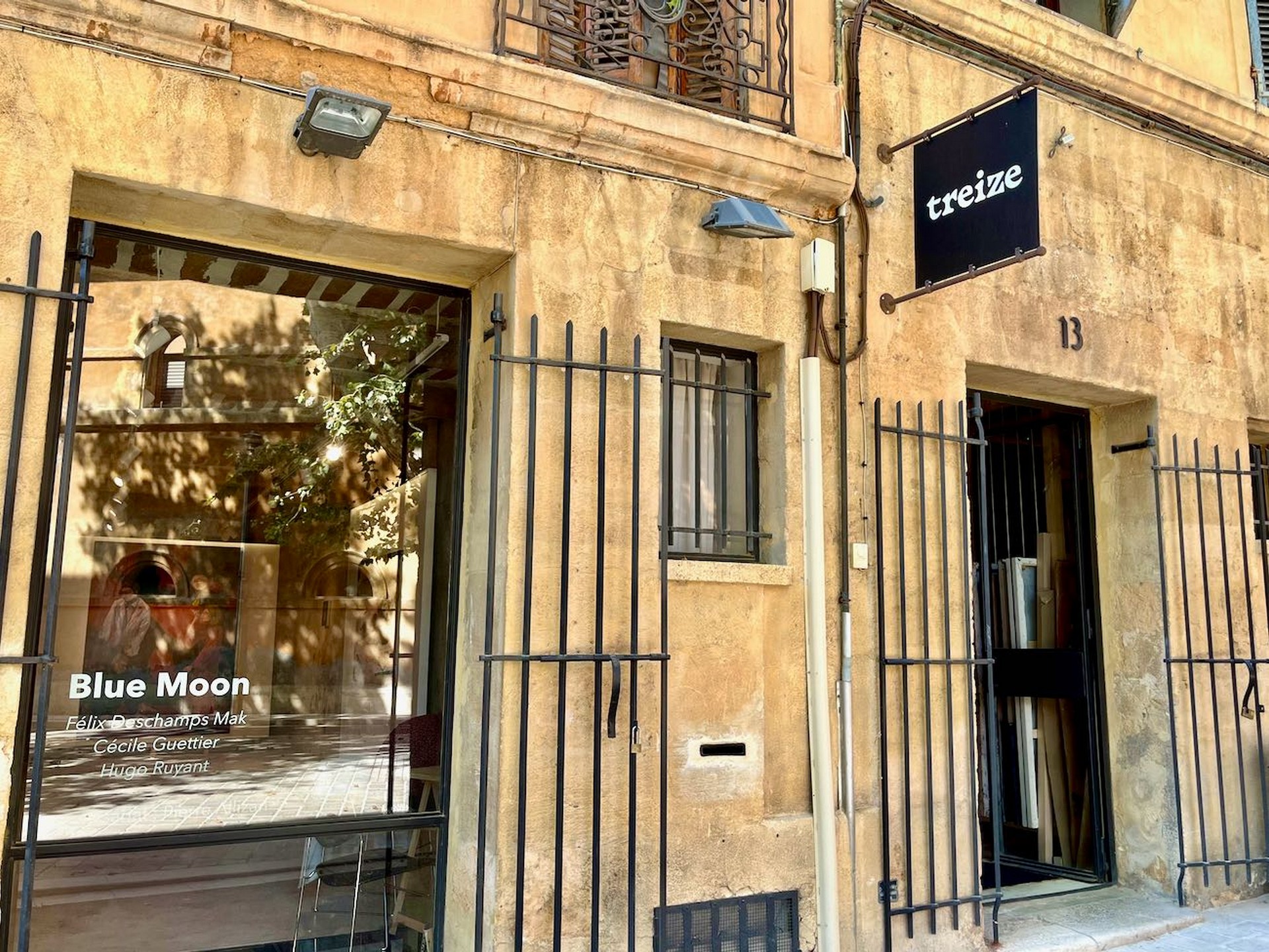 Avec une pomme, je veux tonner Paris