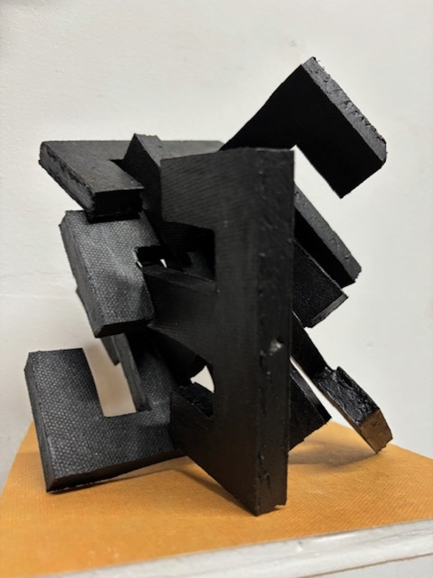 Sculpture et peinture, exposition de Jack Jeffrey.