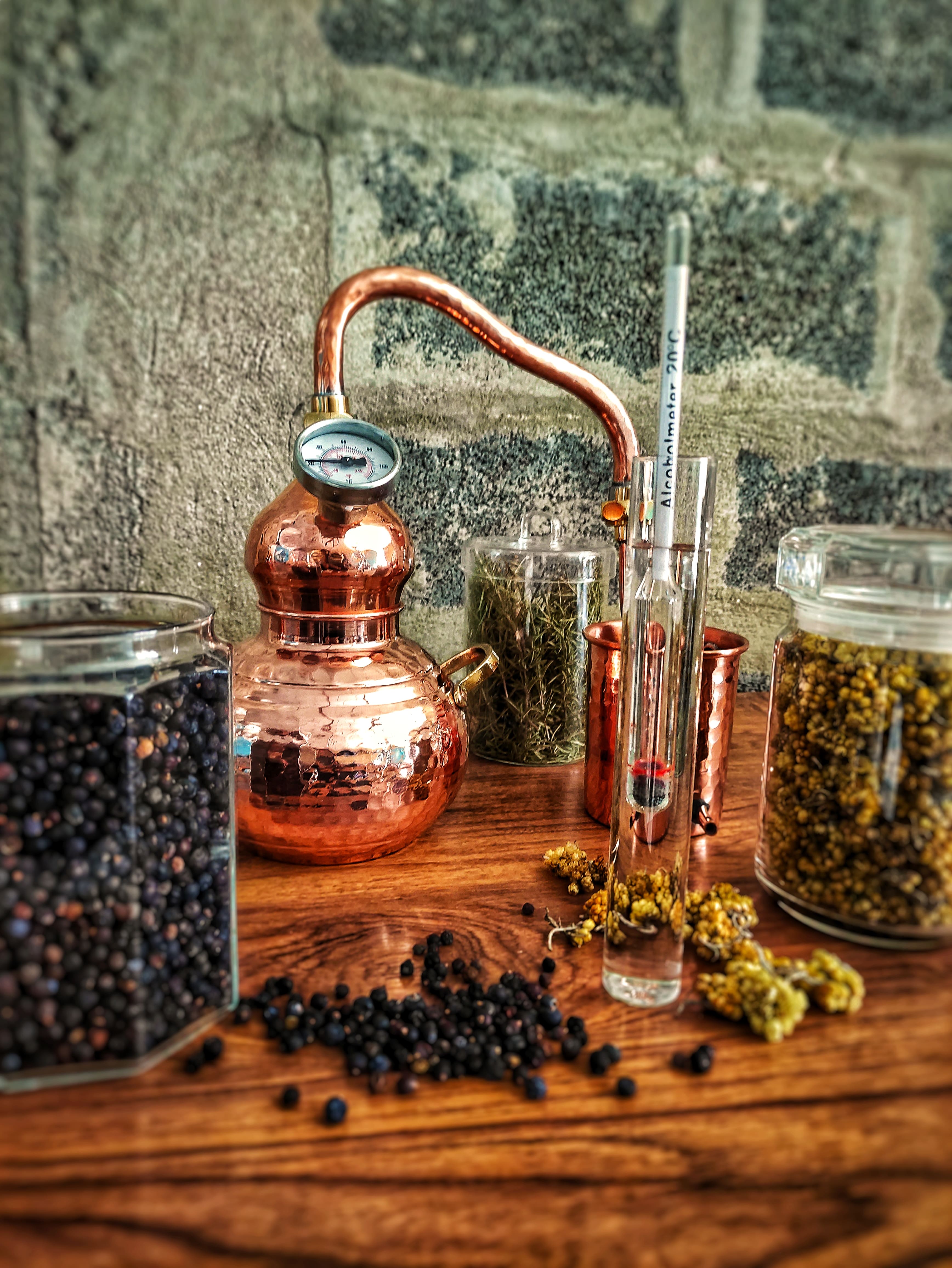 Atelier de cration gin / vodka