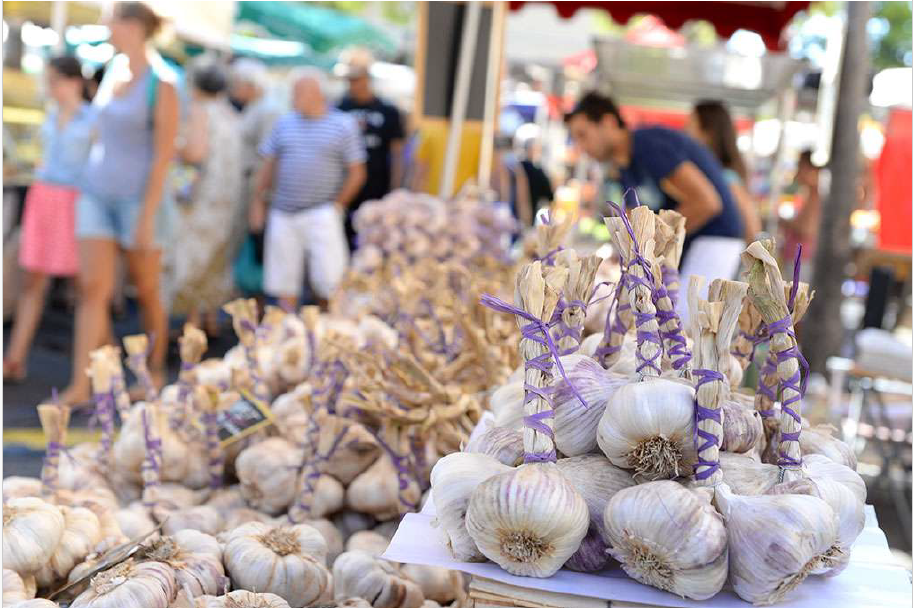 Foire  l'ail,  l'oignon et au boudin
