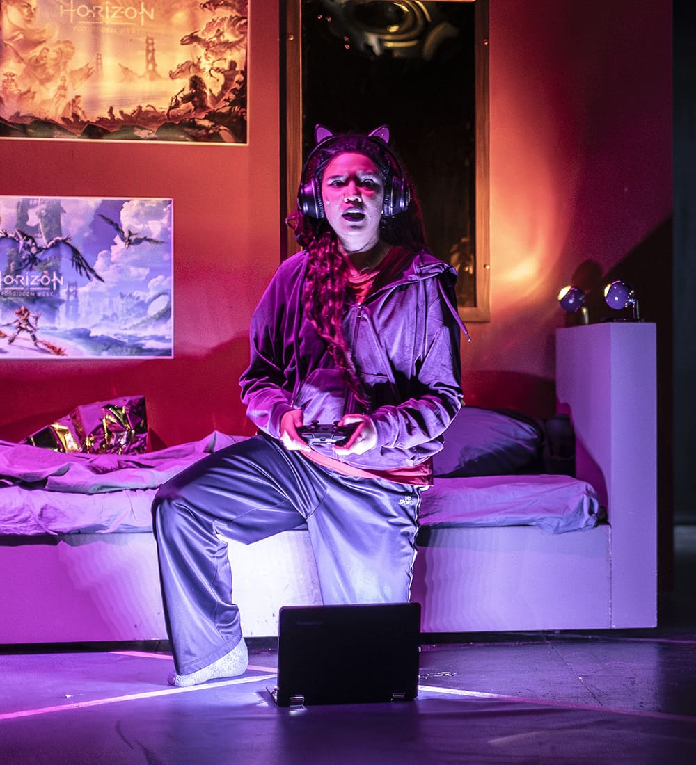 To like or not, spectacle augment sur l'adolescence