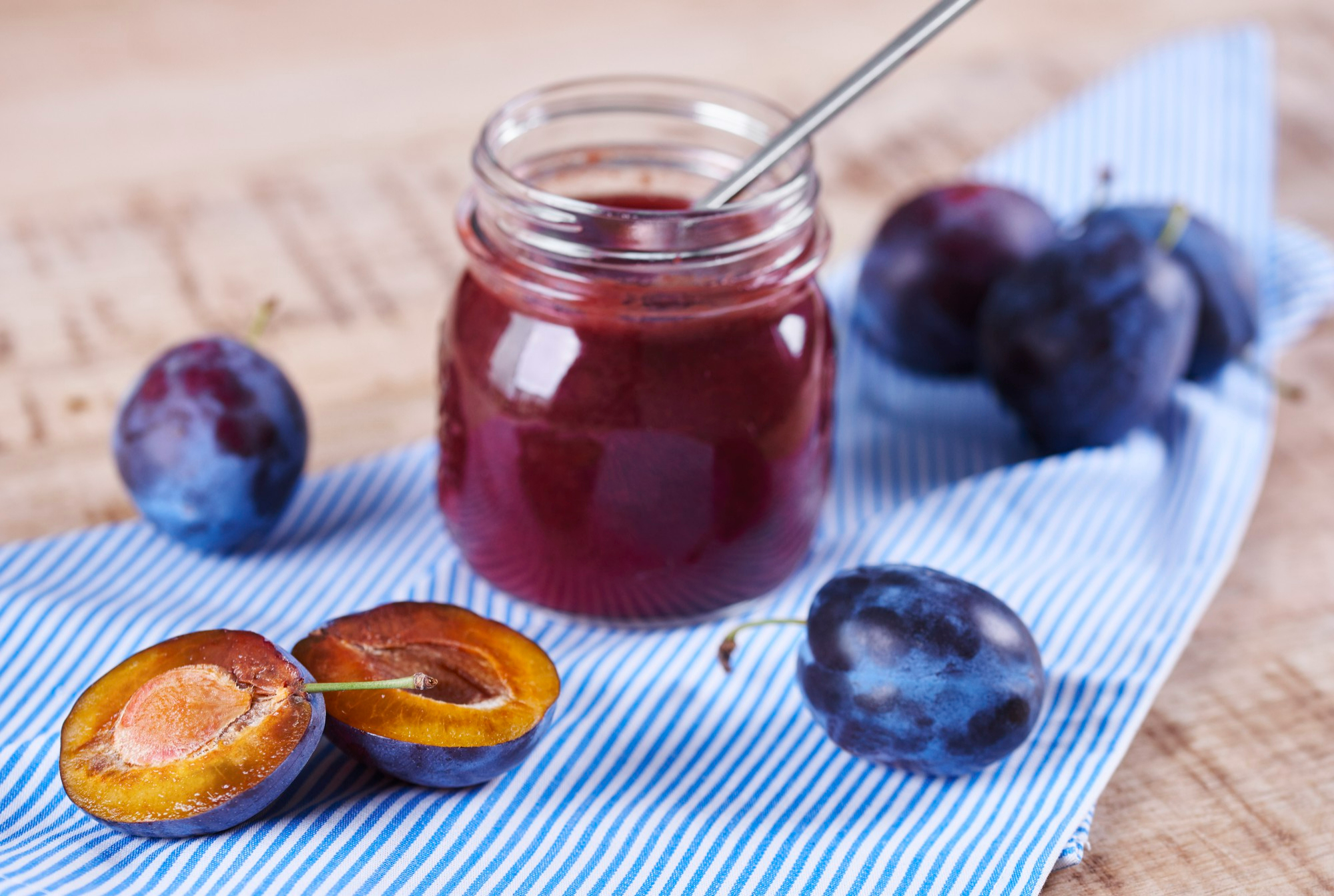 Atelier au Domaine d'Aimel : fabrication de confiture de prunes