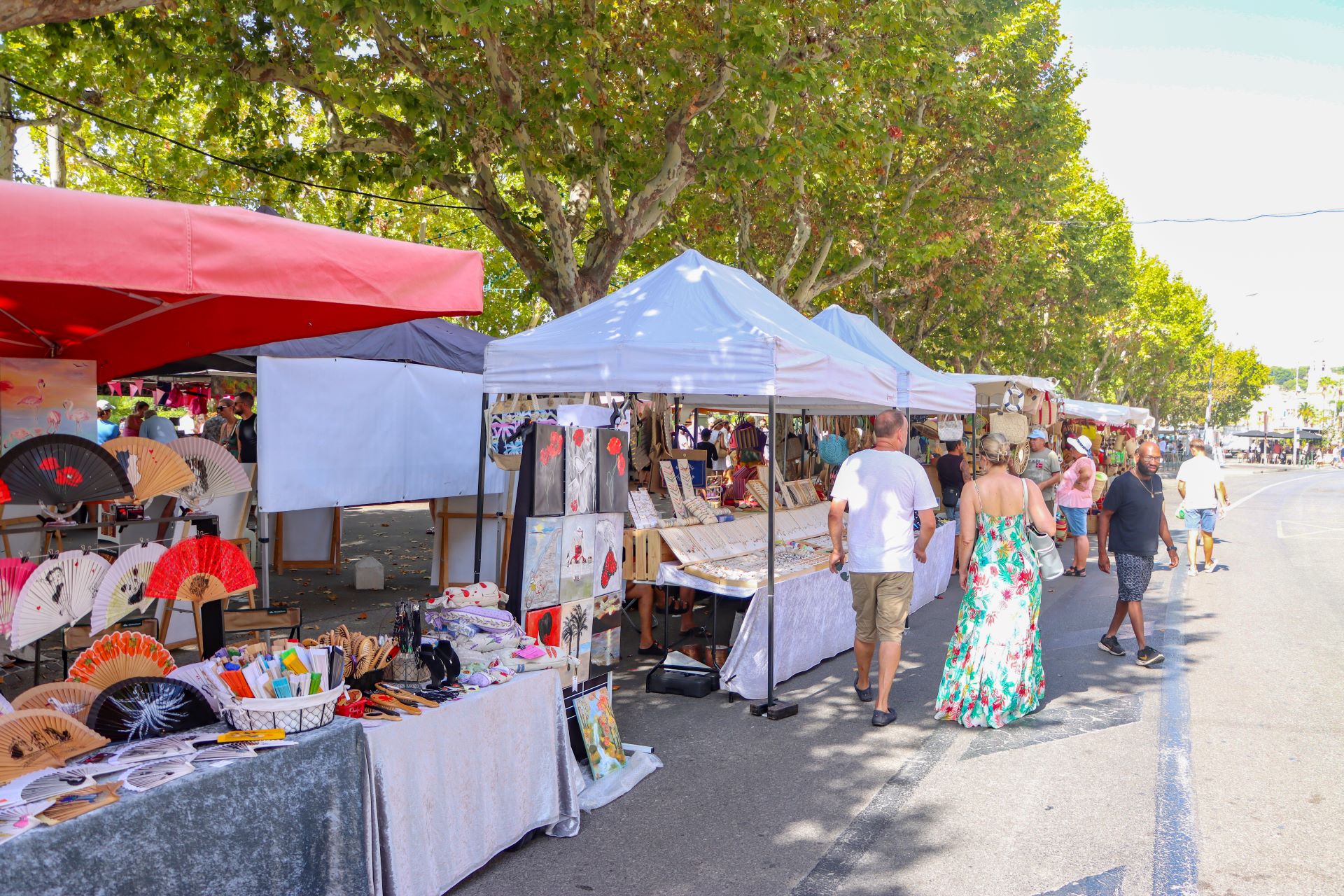 Foire aux produits provenaux et  l'ail