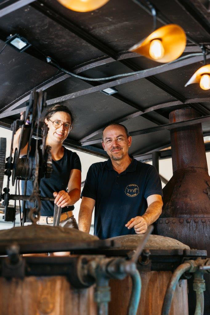  la dcouverte du fonctionnement d'un alambic centenaire