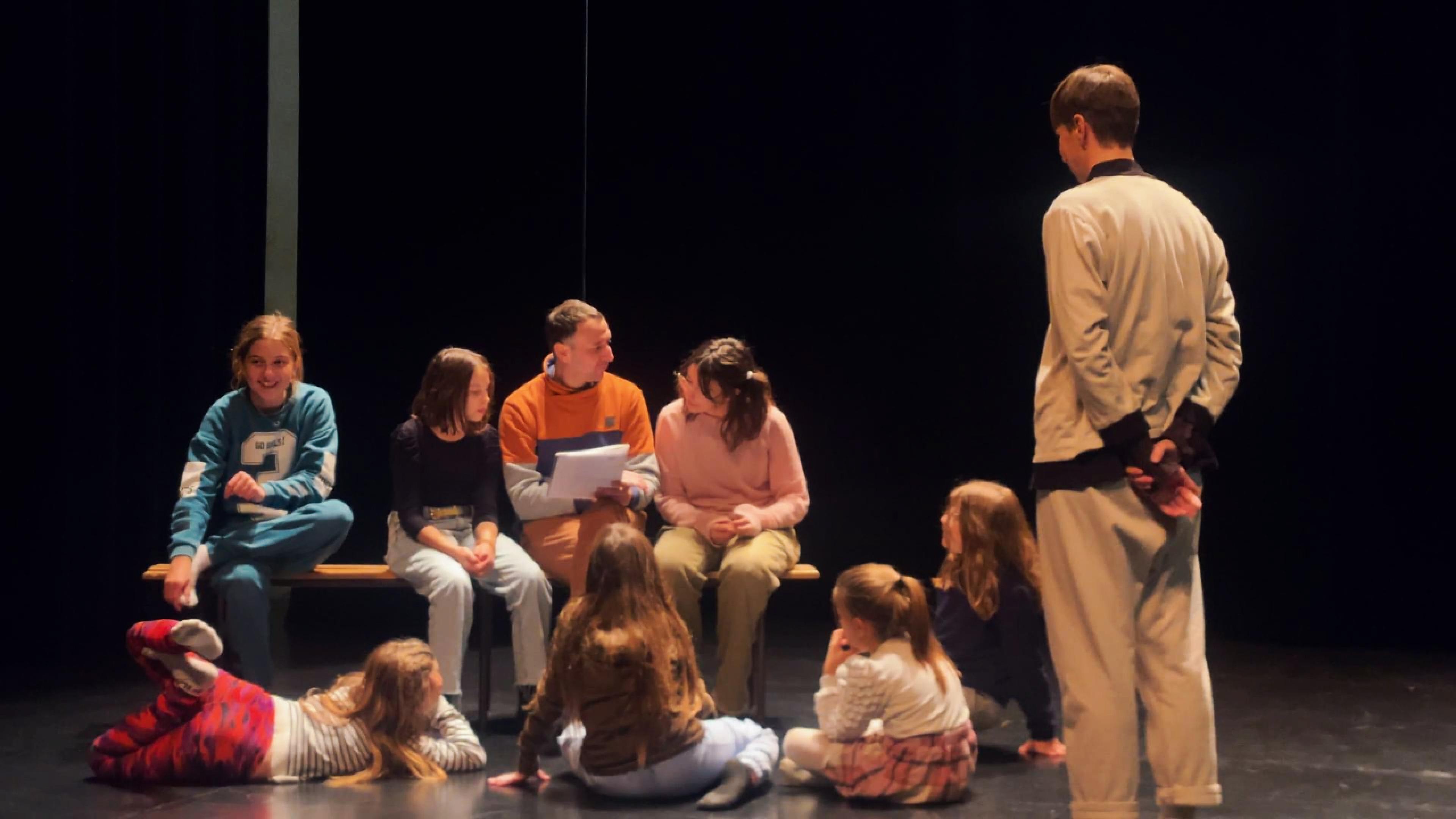 Ateliers Jeunes Thtre et Danse/Thtre