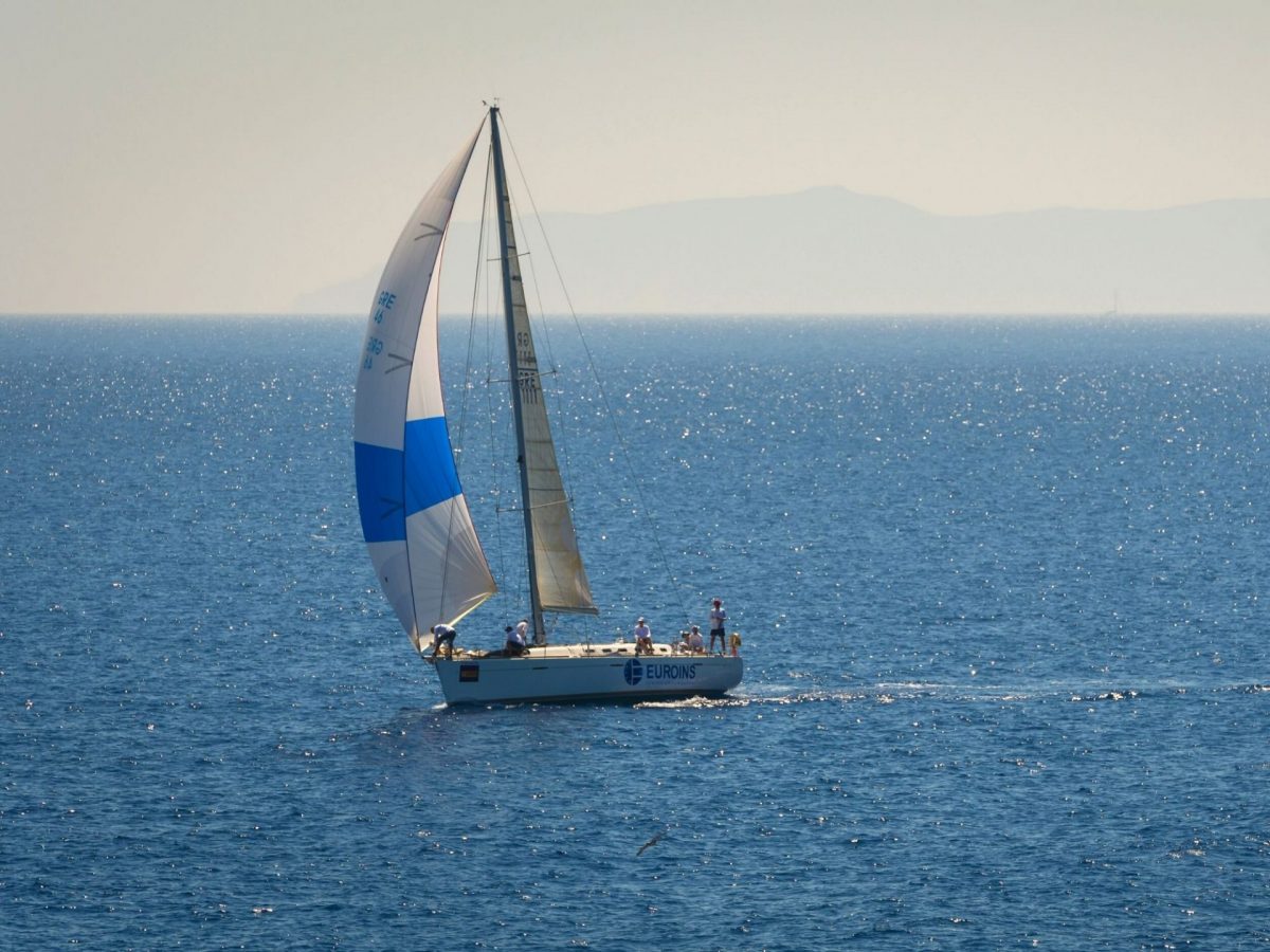 La voile dor ou les 100 milles de Bandol