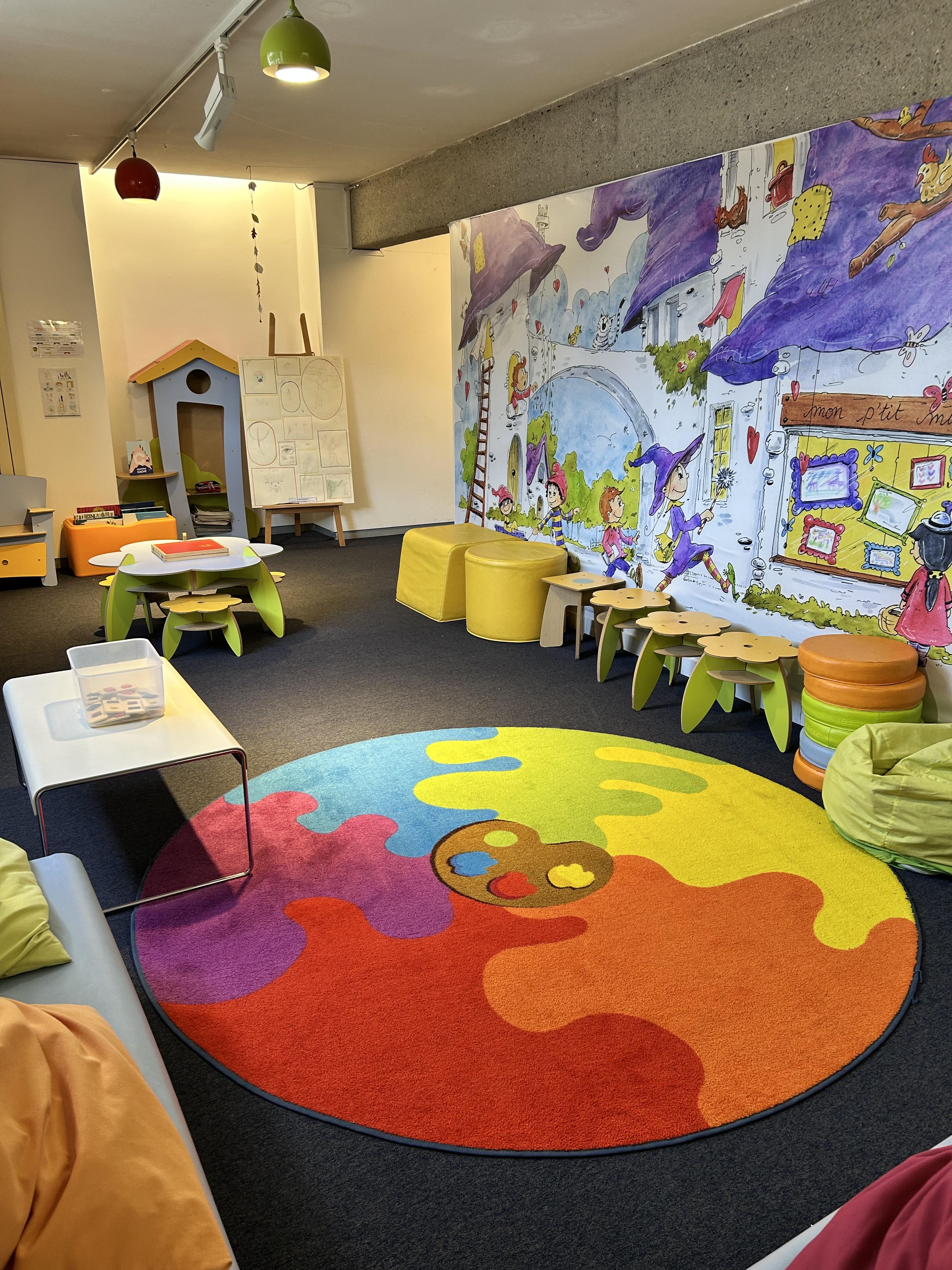Le petit salon remonte le temps