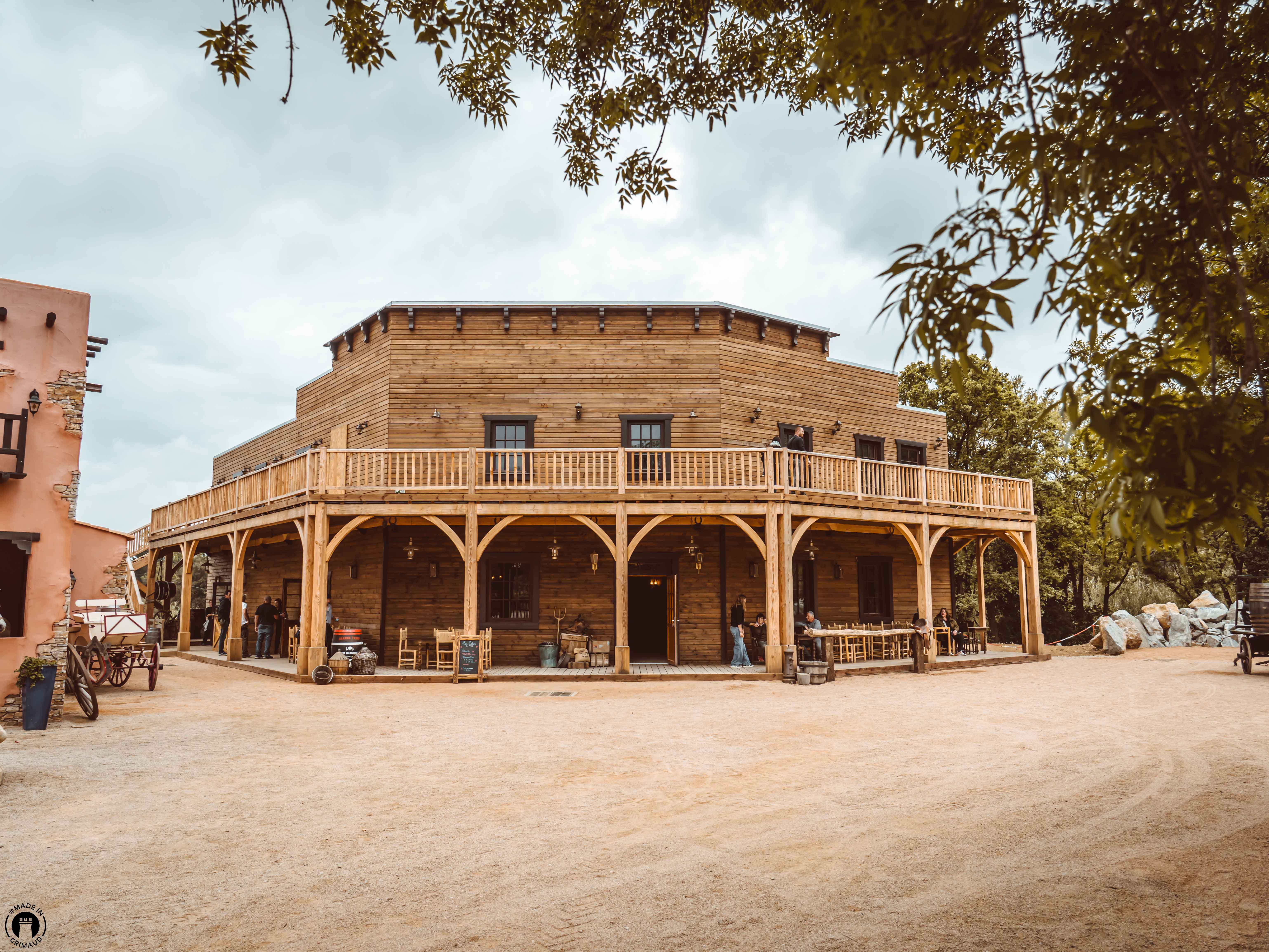 DINER-BANQUET  VIGNOBLES EN SCNE EN PROVENCE & BANDOL : DUEL NO-GASTRONOMIQUE AU RANCH LA MNE