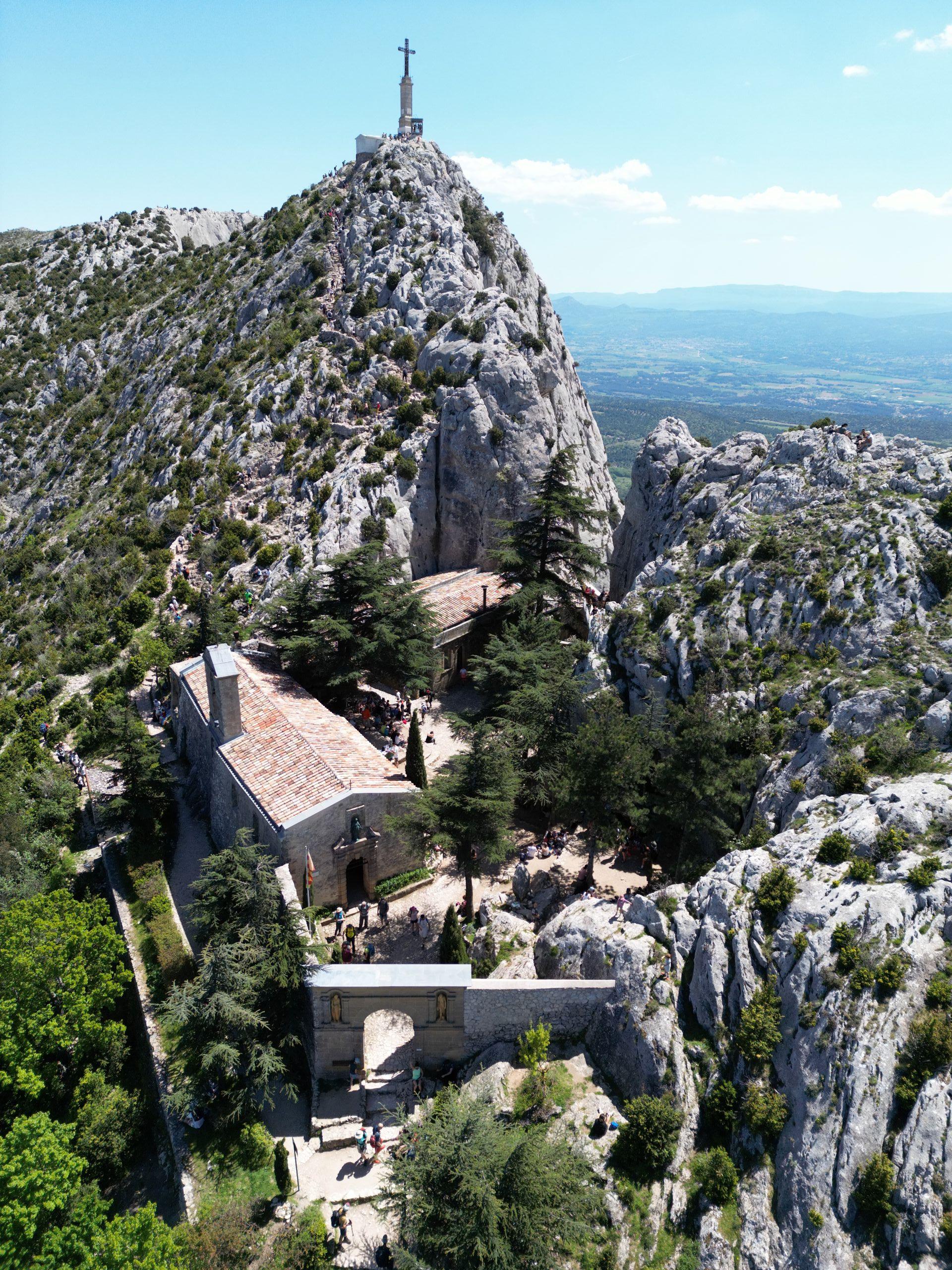 Les Amis de Sainte Victoire clbrent les 70 ANS d'une fabuleuse histoire humaine
