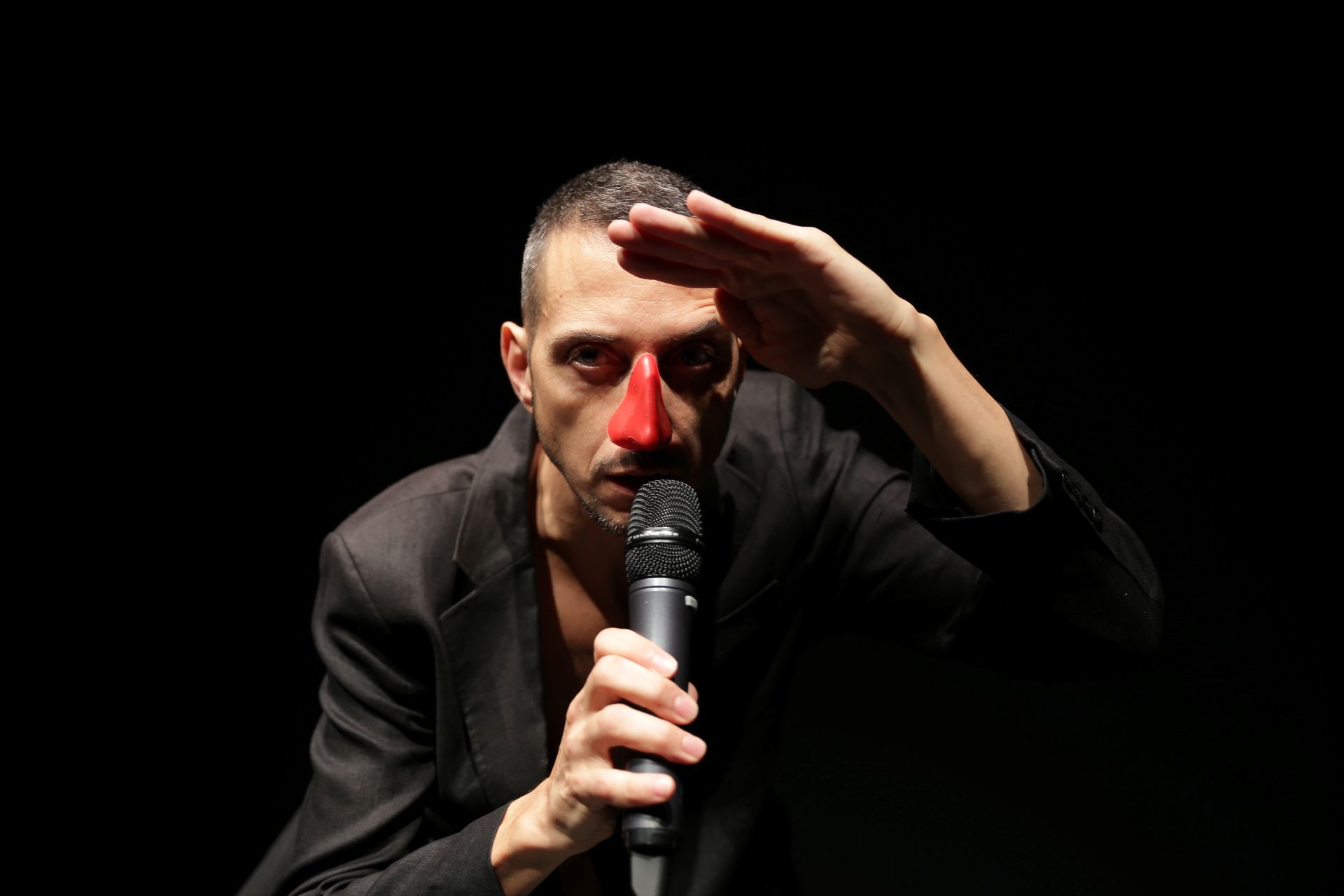 De l'art brut aux arts de la scne : un aller sans retour