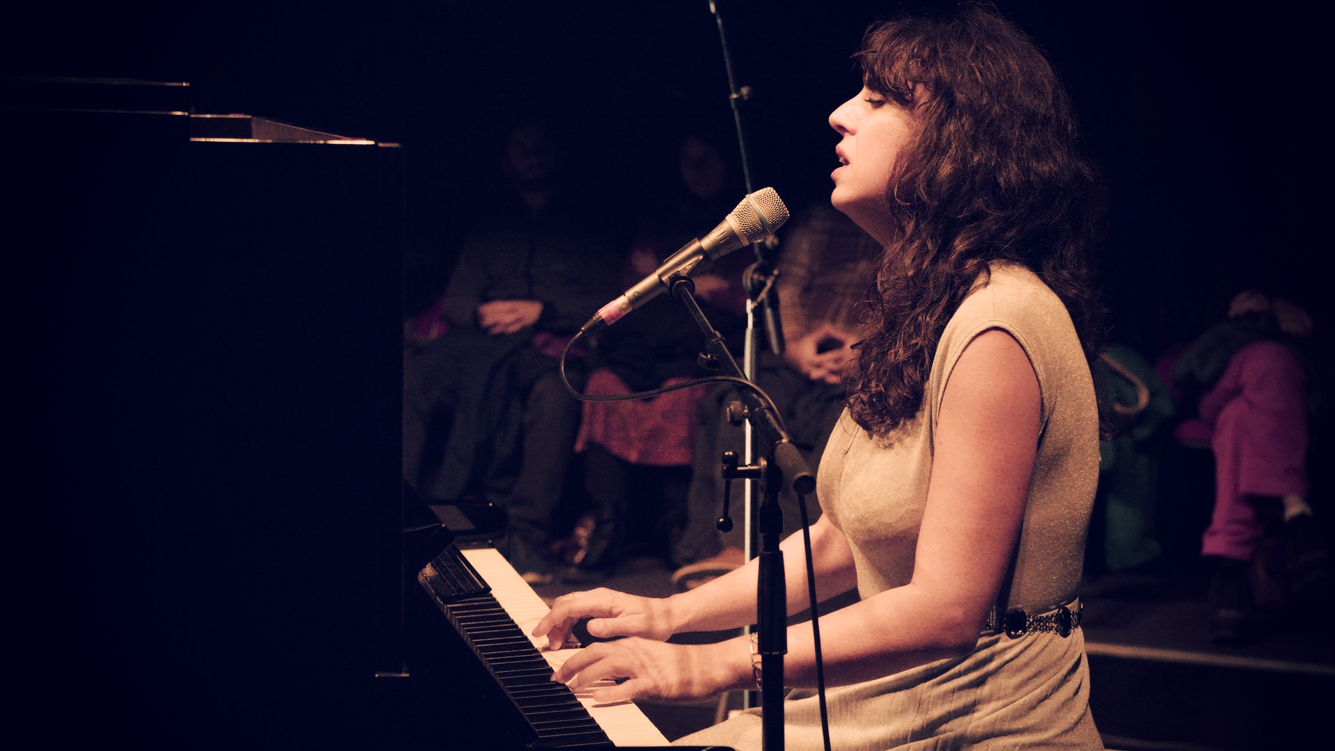 Kalliroi & Jonas, deux voix de la Folk du Monde