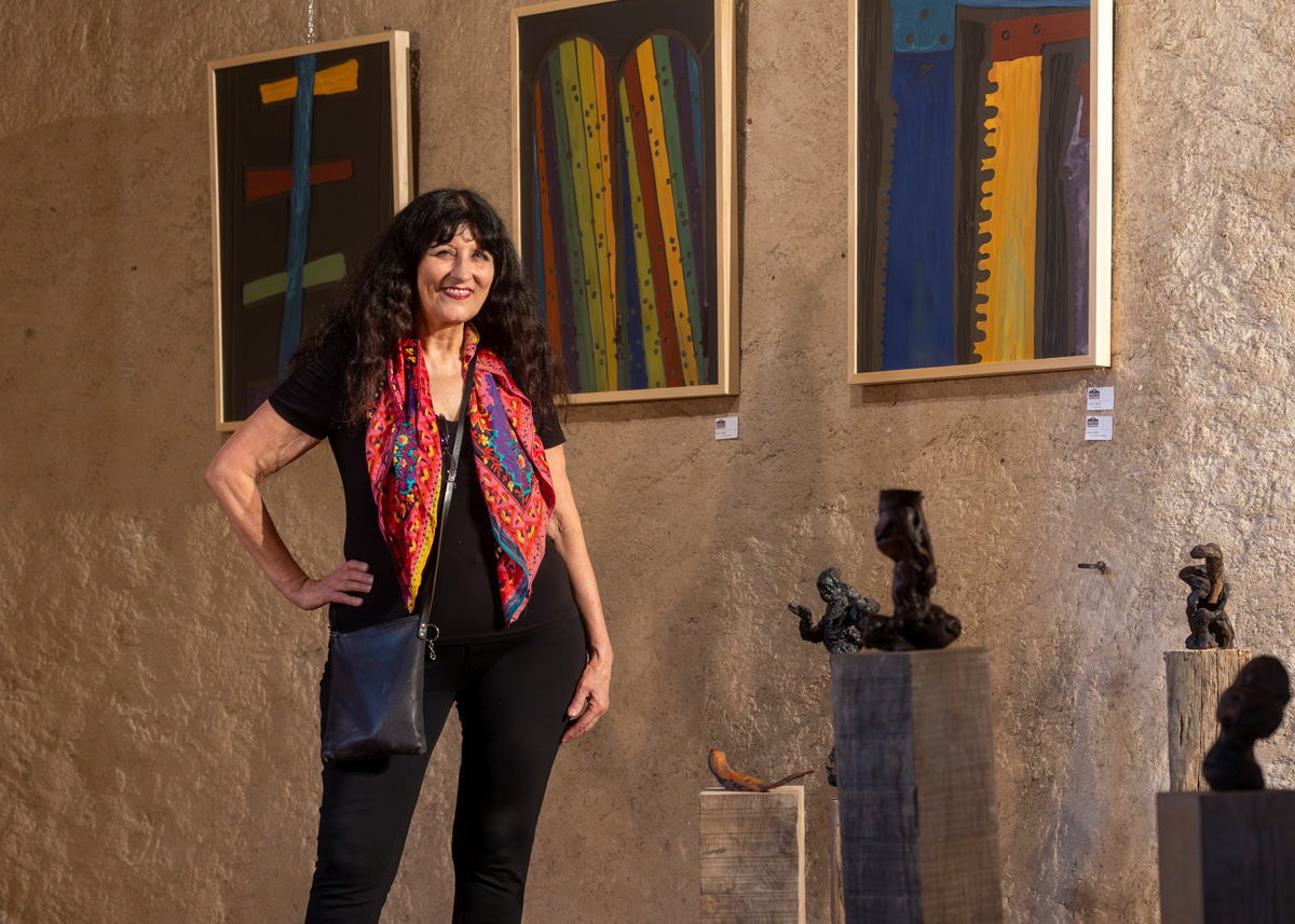 Exposition de peinture sur verre de Coline Fabre