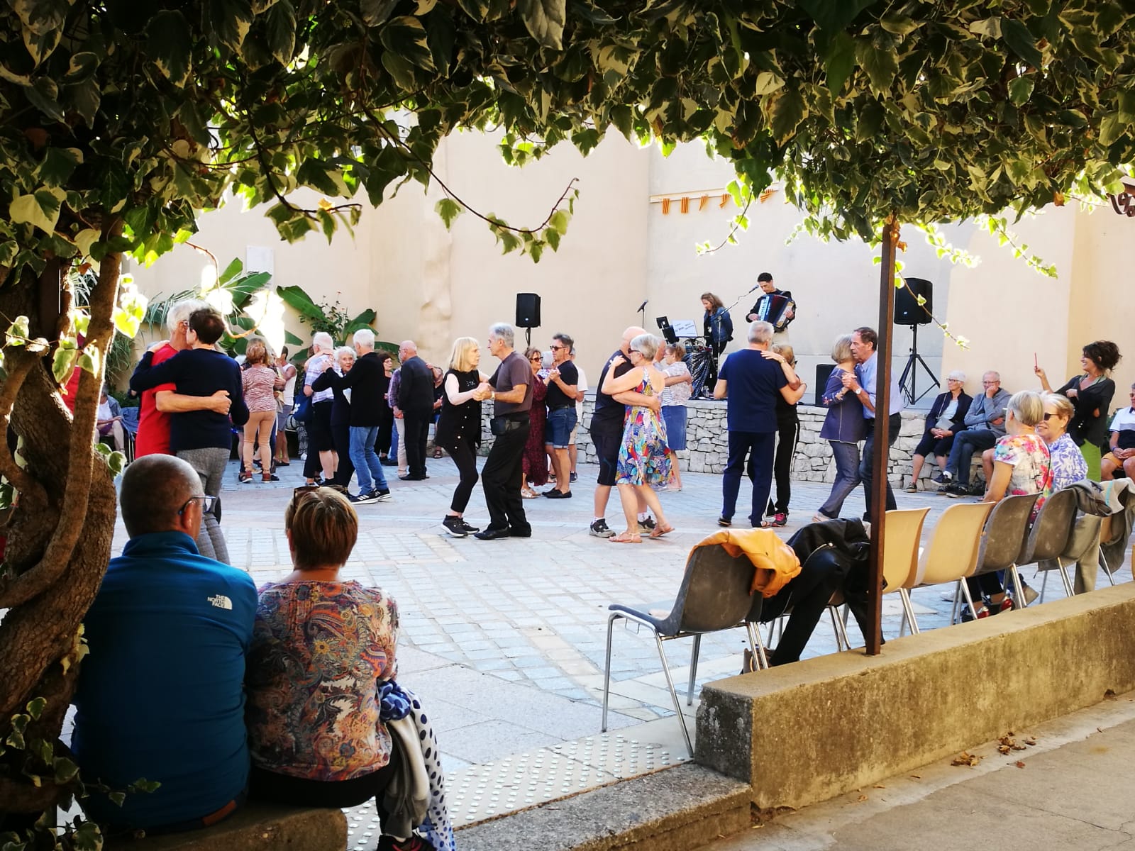 Musiques � Pauline avec Crystal musette