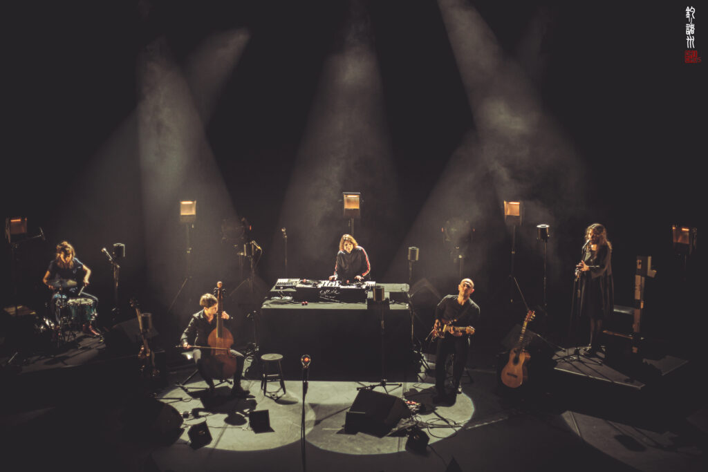 QUI-VIVE ! Irruption �lectrique dans le champ des musiques baroques