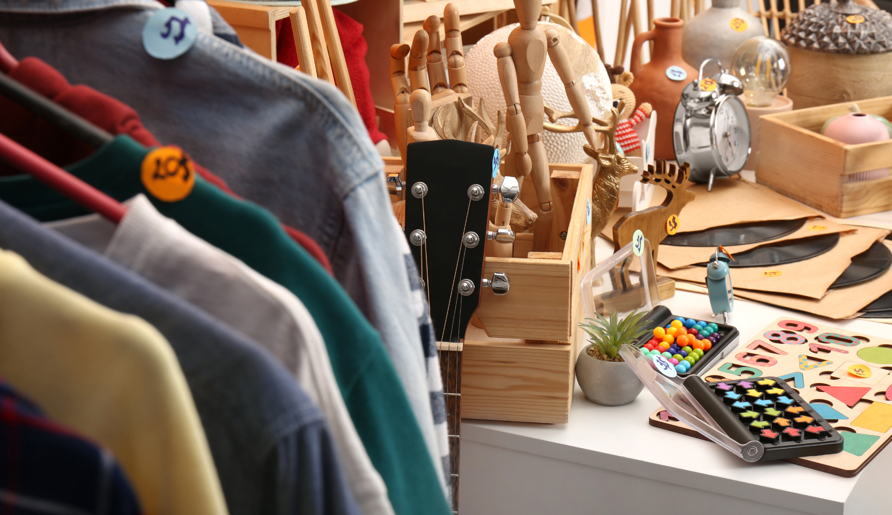 Vide-Grenier des Valayans / 2�me samedi du mois