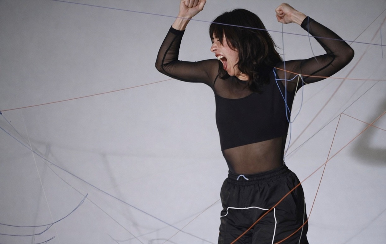 AYA + TOLI - topologie de la maladresse