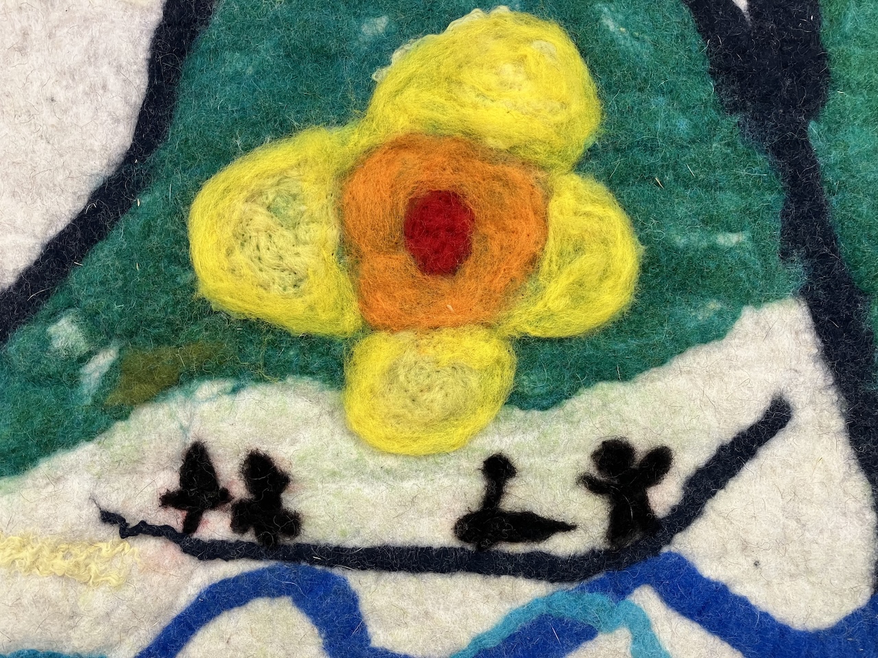 Restitution - Par-del� les montagnes, histoires et mati�res