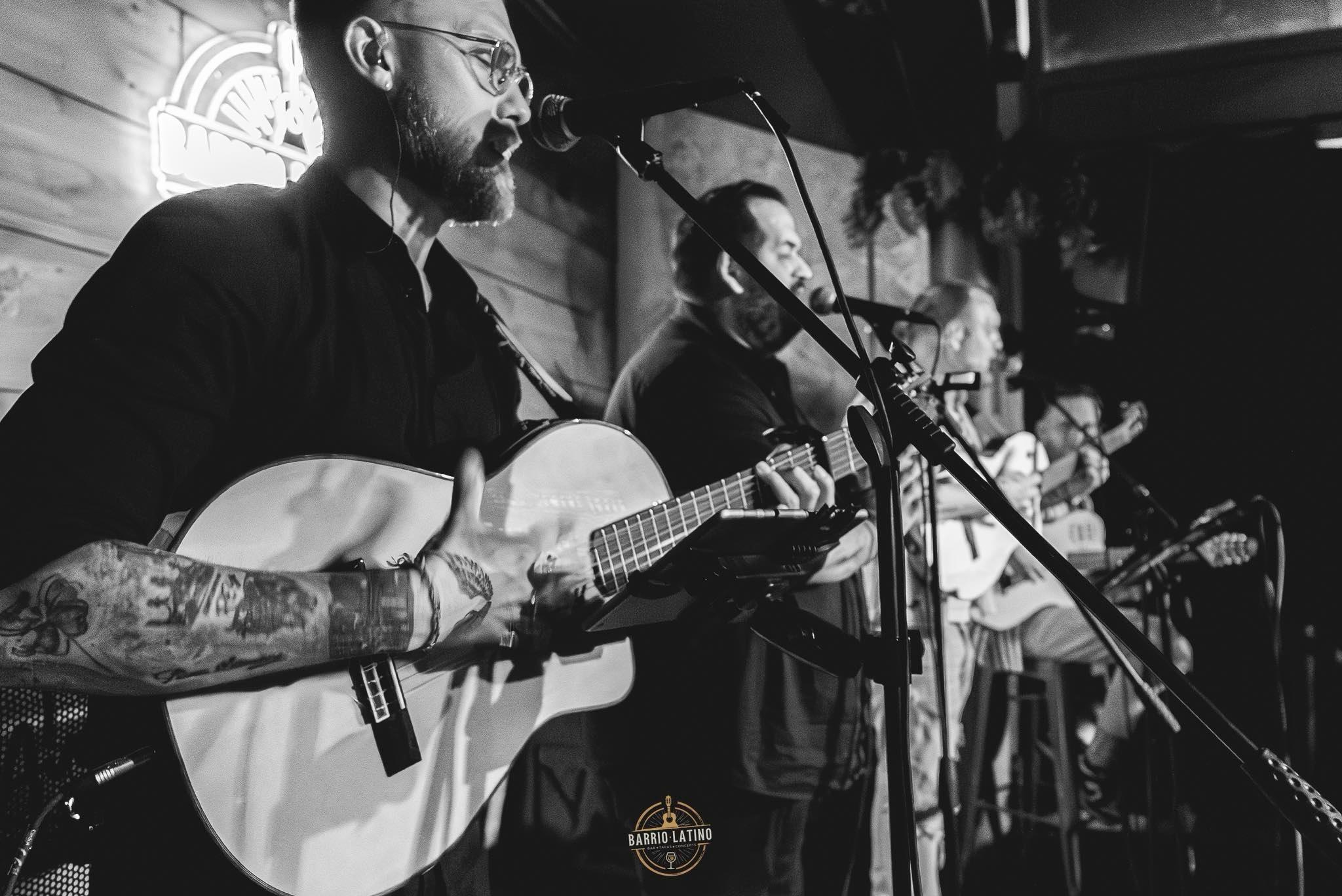 Concert au caf� des arts