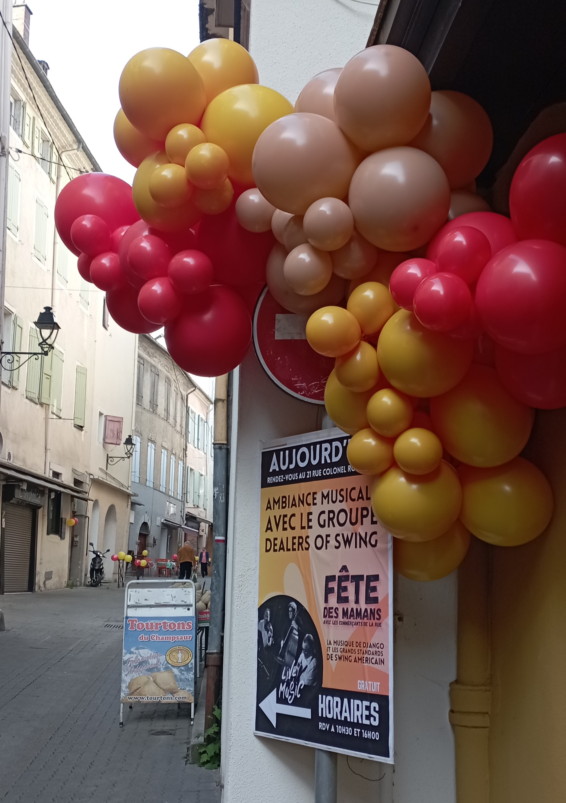 F�te des mamans rue Colonel Roux